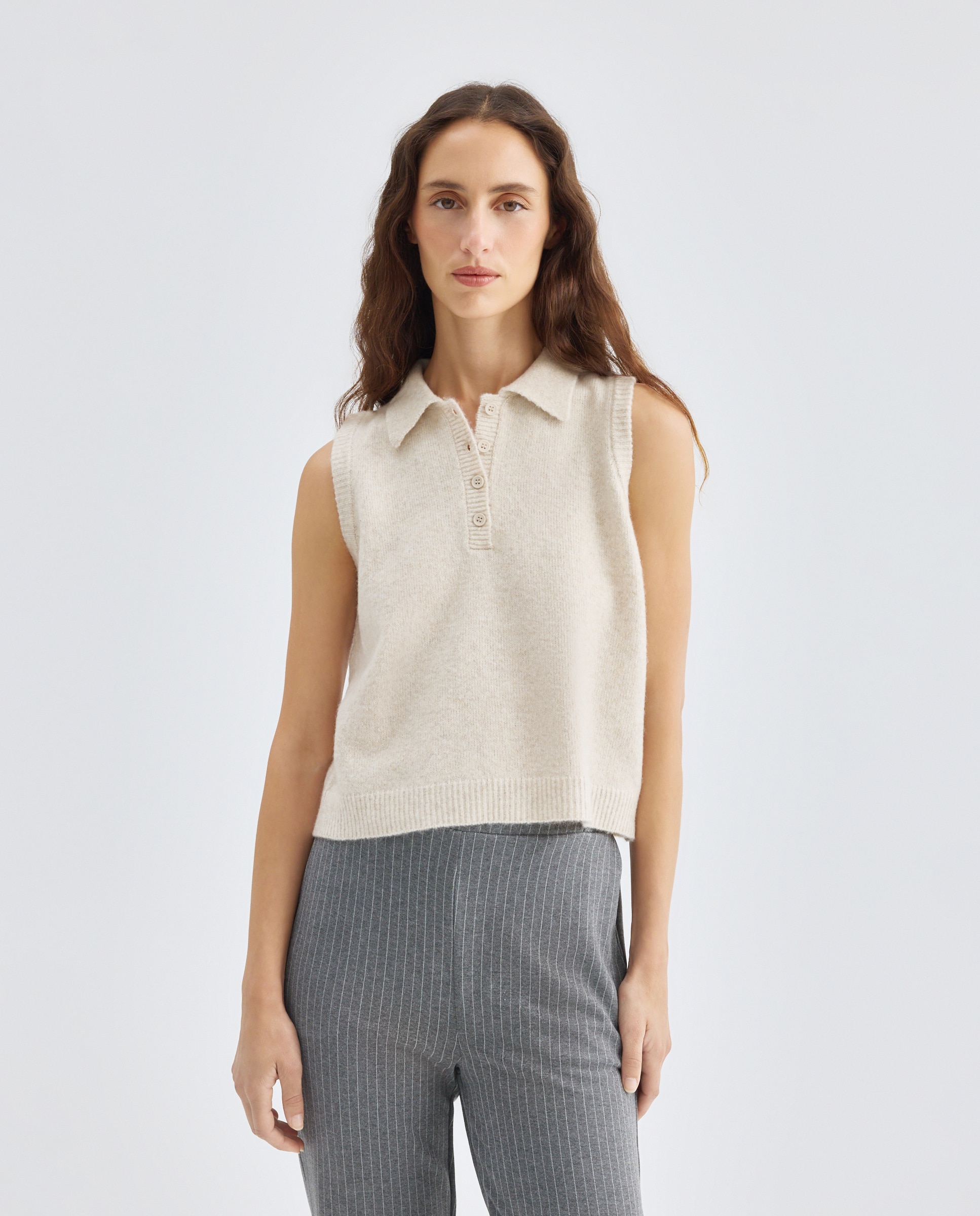 Imagen 0 de Chaleco de mujer cuello polo