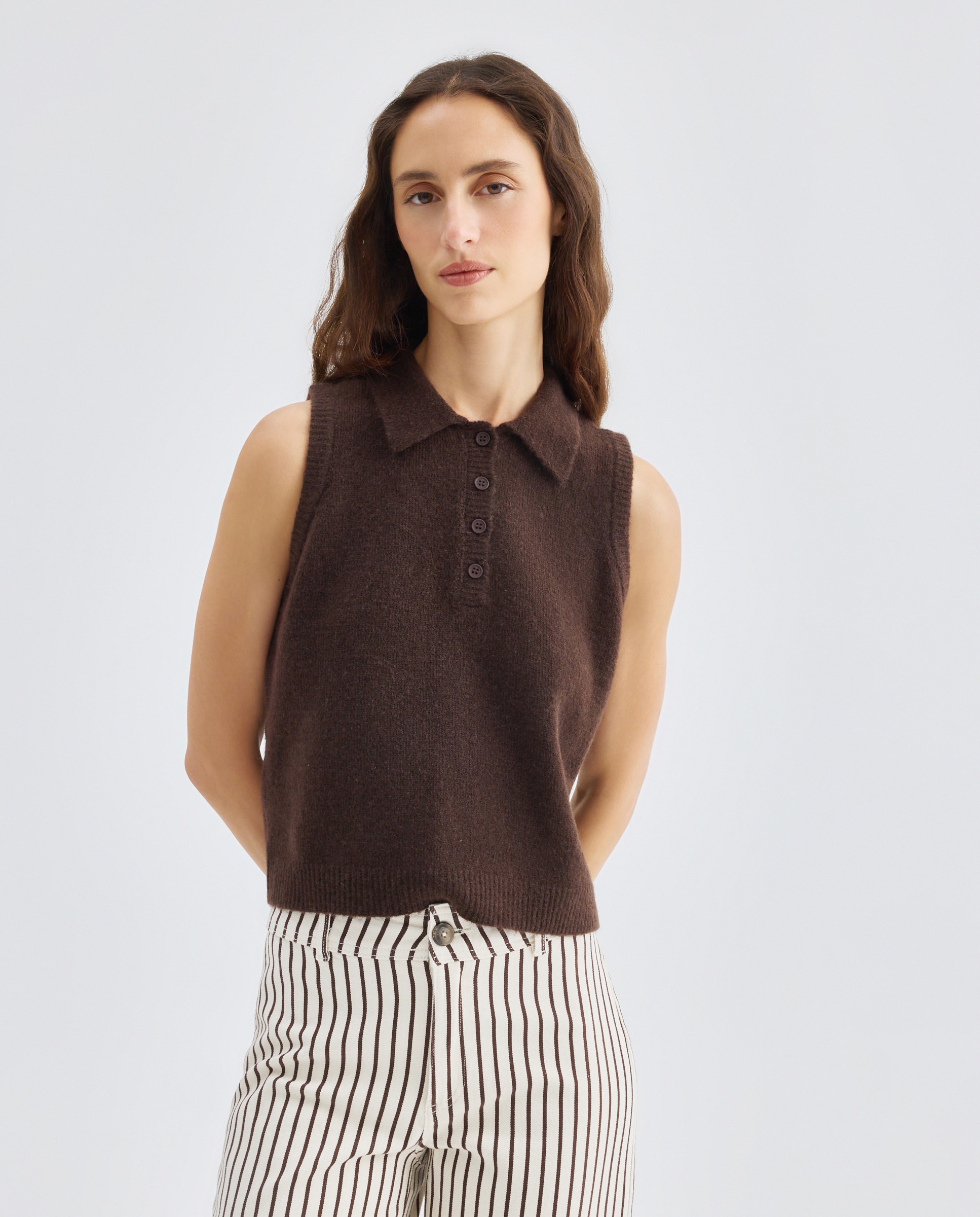 Imagen 0 de Chaleco de mujer cuello polo