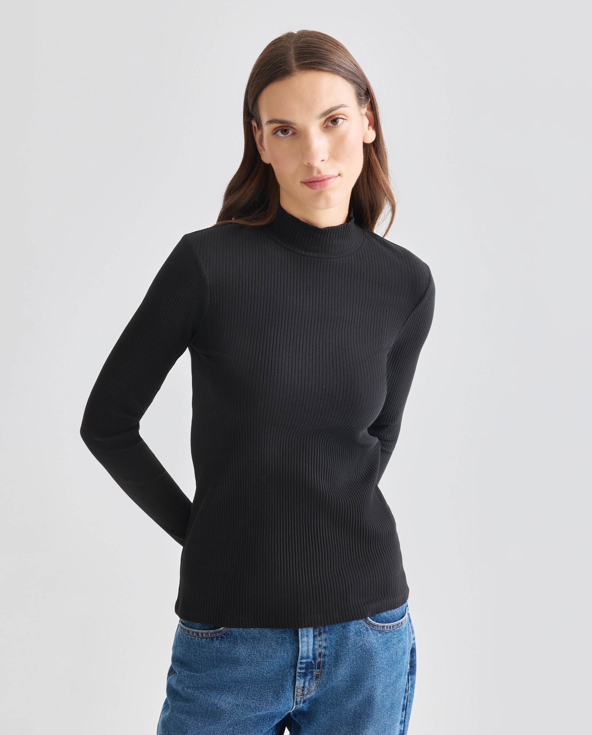 Imagen 0 de Camiseta básica de mujer cuello perkins canalé