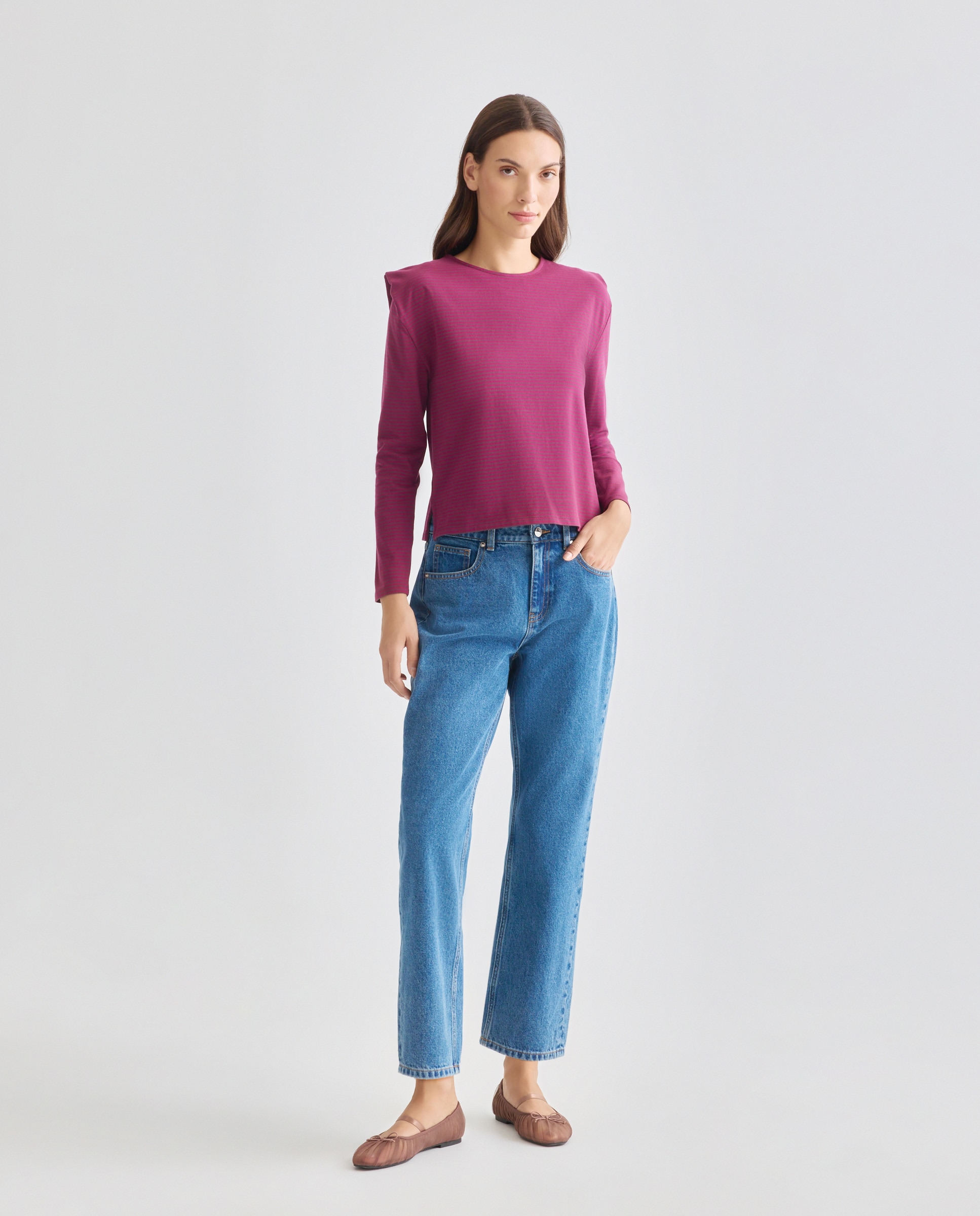 Camiseta de mujer cuello caja y hombreras Rosa-2