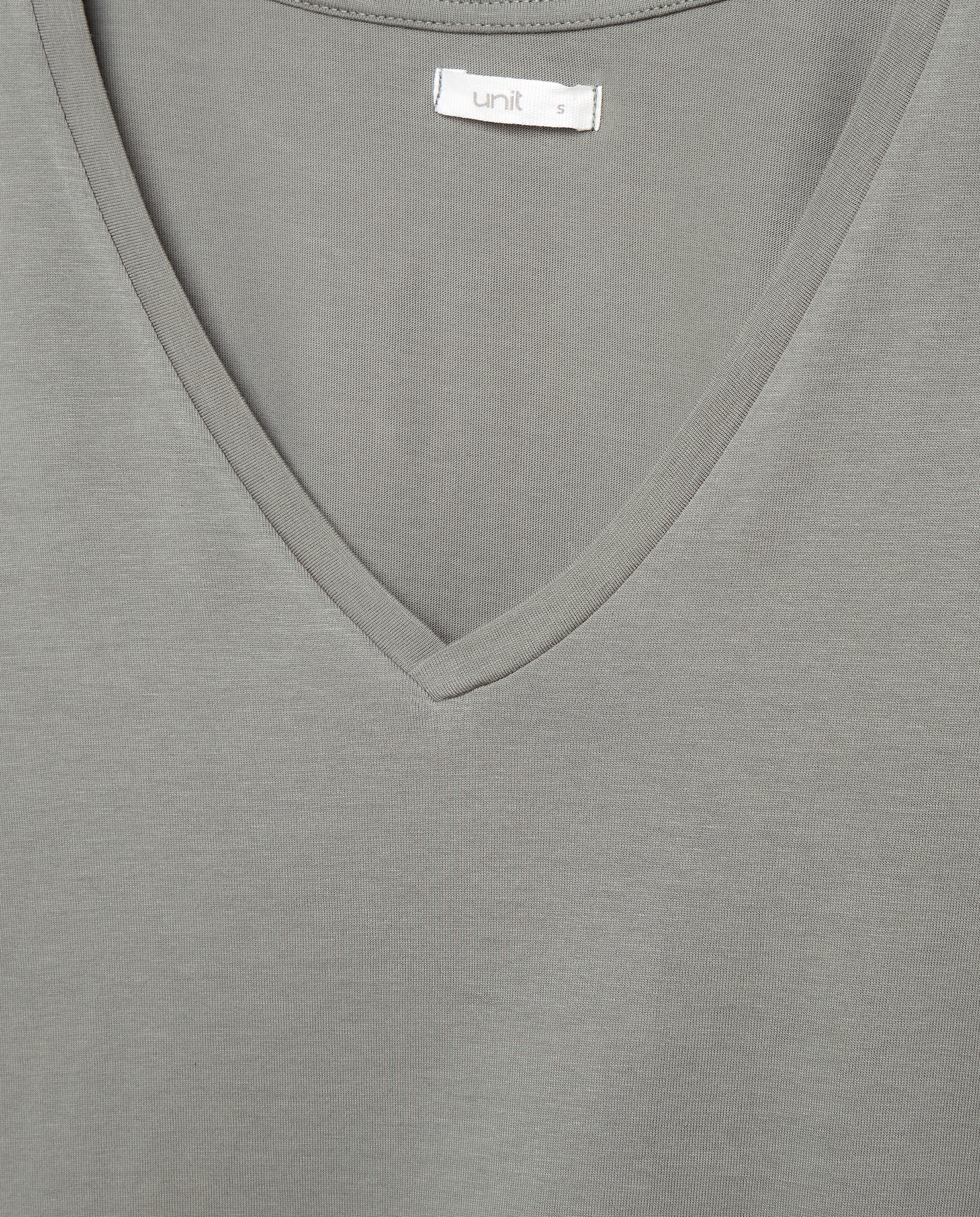 Camiseta básica de mujer cuello pico 560 Oliva-5