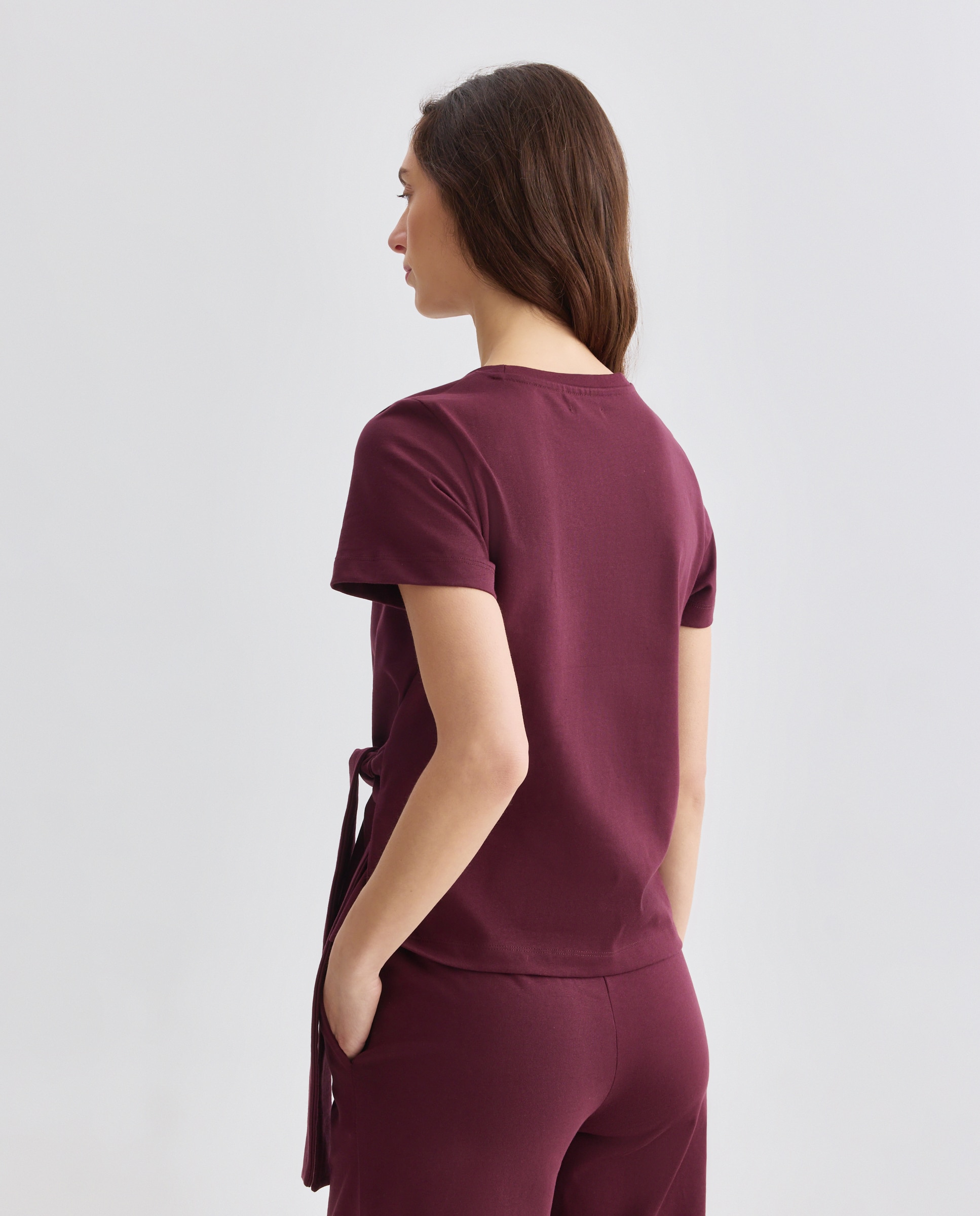 Camiseta de mujer cuello caja nudo lateral 291 Berenjena-3