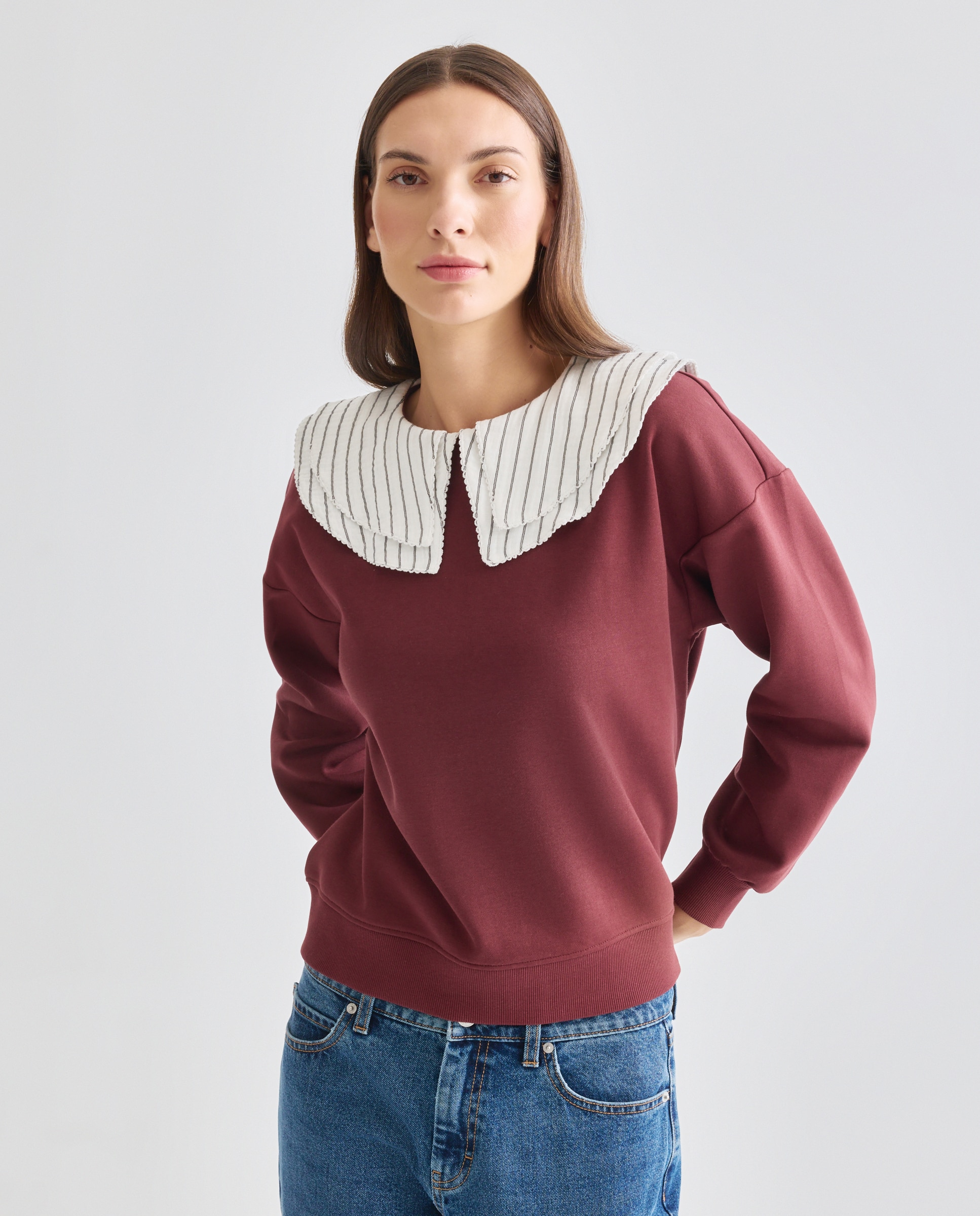 Imagen 0 de Sudadera de mujer con cuellos