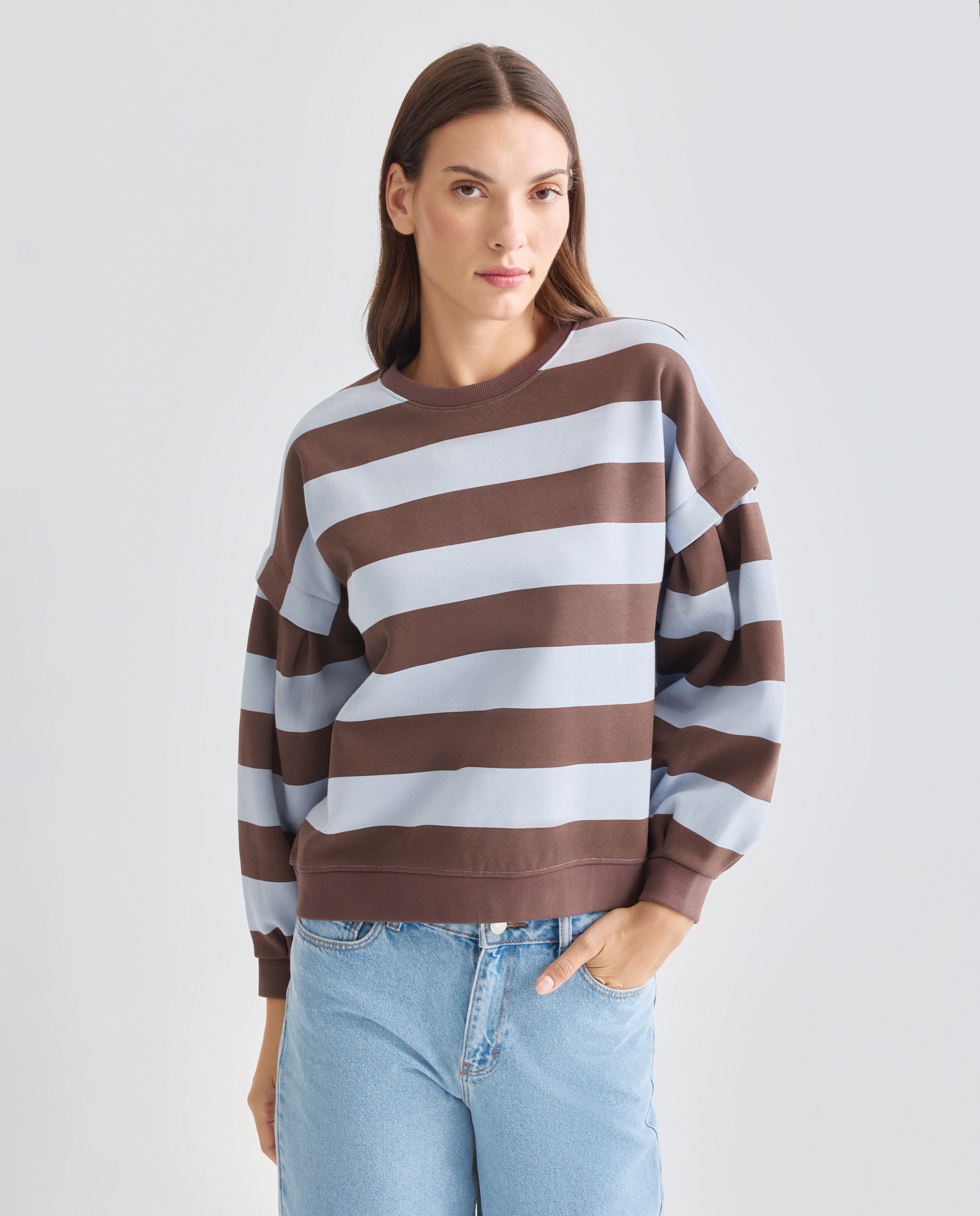 Imagen 0 de Sudadera de mujer de rayas con manga globo