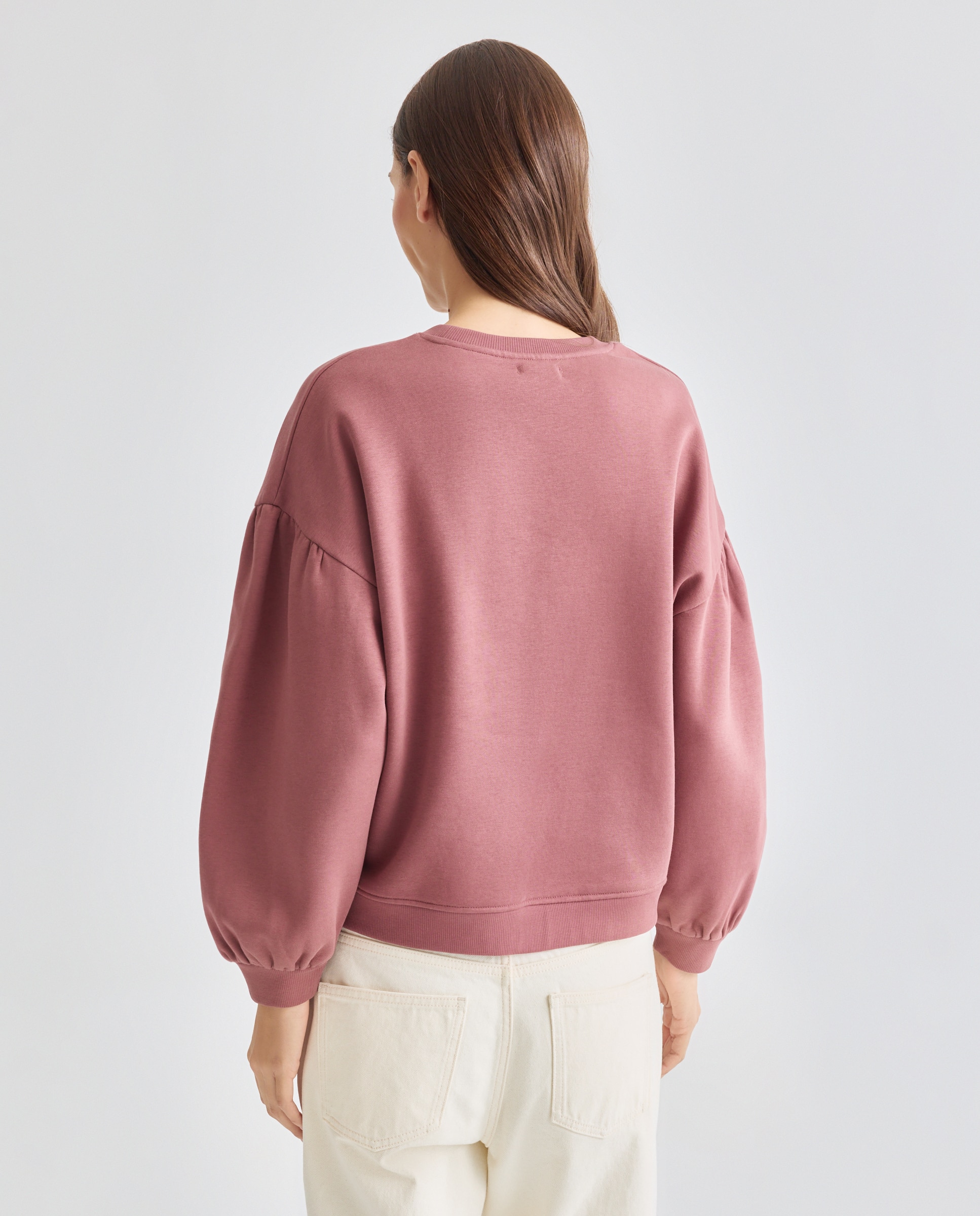 Sudadera de mujer con manga globo y detalle bordado 120 Crudo-3