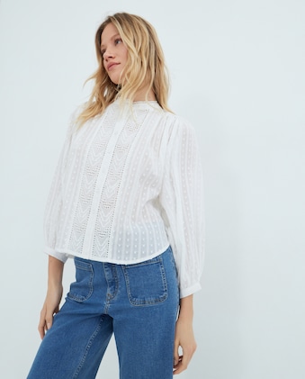 Blusa de mujer corta detalles