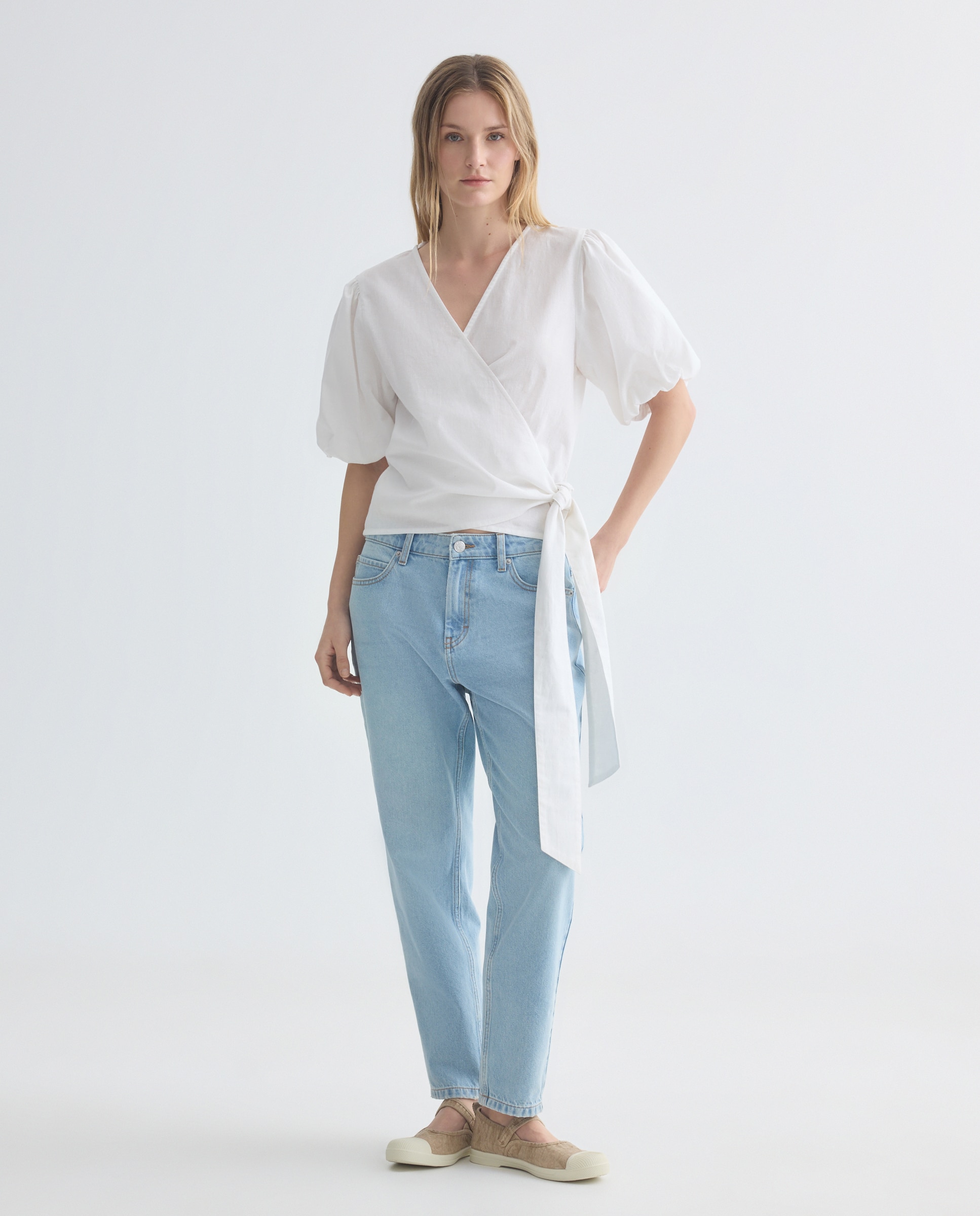 Blusa de mujer cruzada con manga abullonada Blanco-2