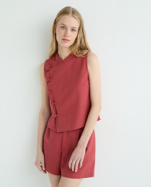 Imagen 0 de Chaleco de mujer con alamares