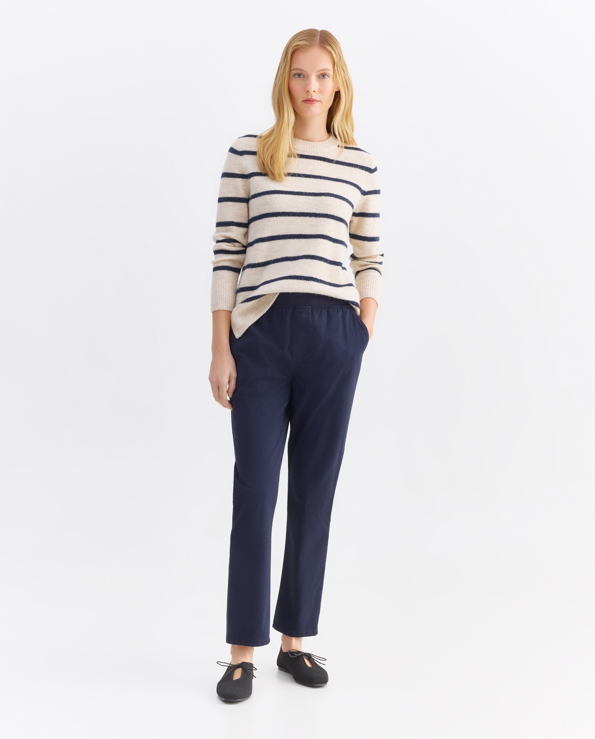 Imagen 0 de Pantalón largo con goma elástica de mujer