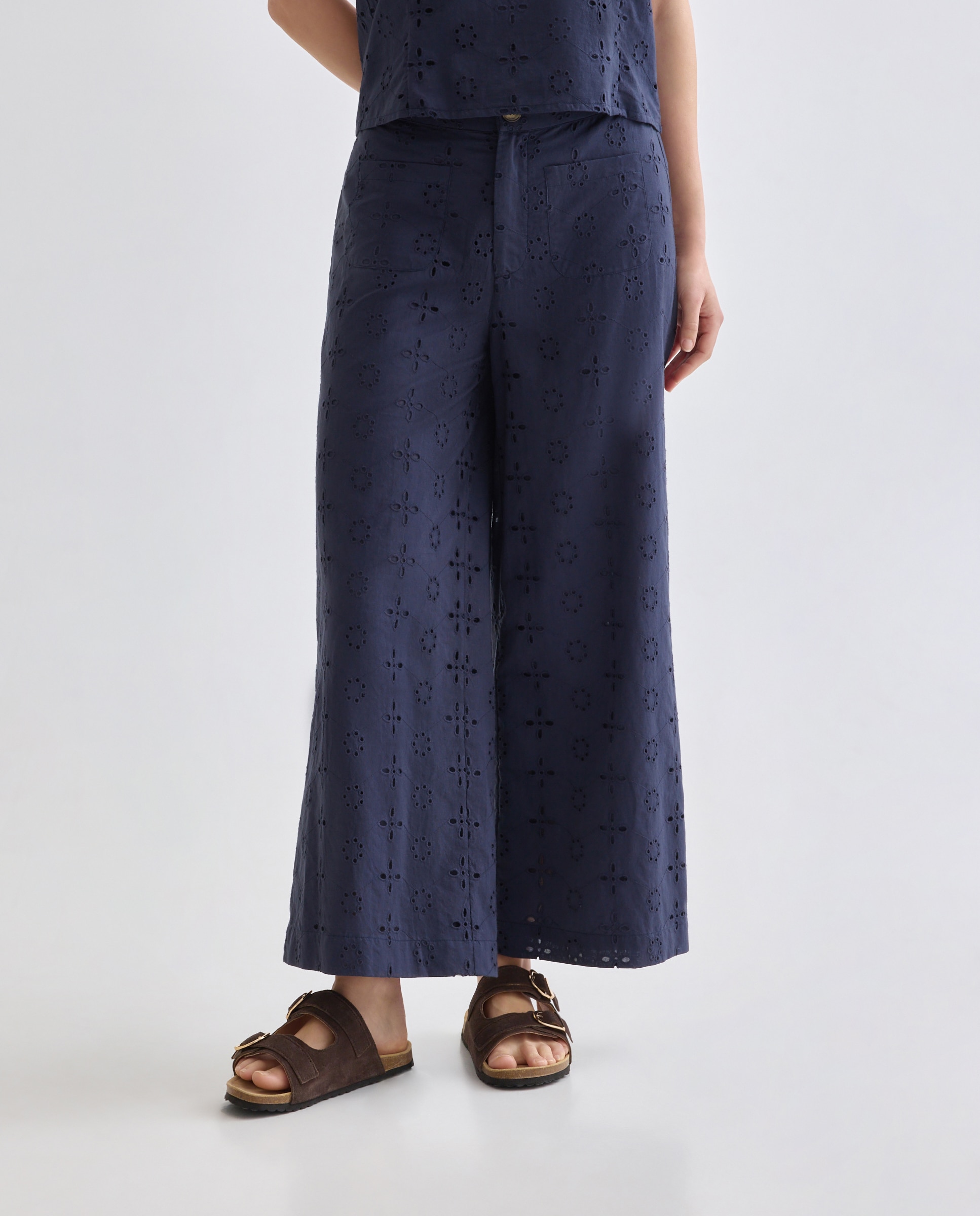 Pantalón de mujer bordado total look Azul marino-2