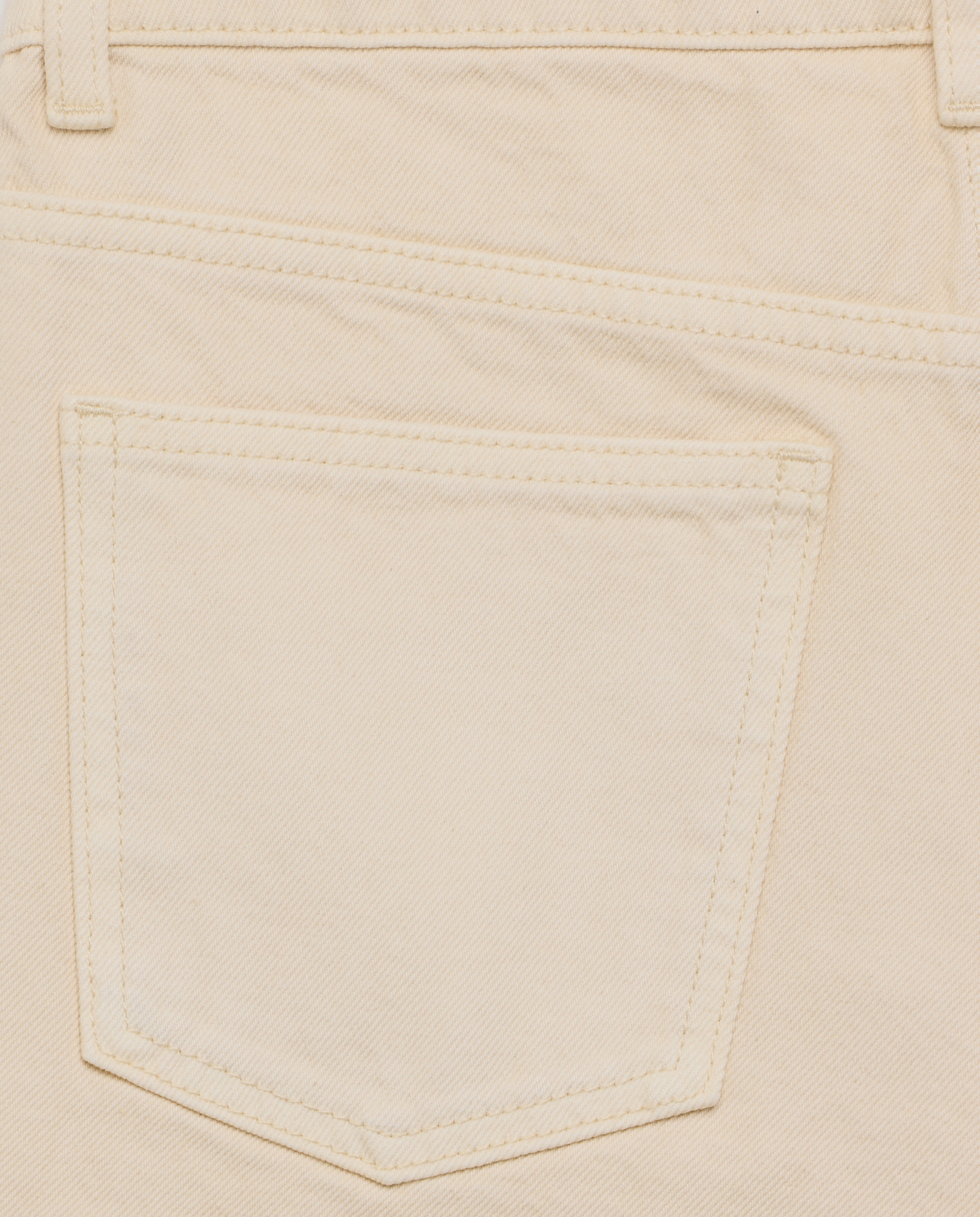 Short de mujer con pinzas 390 Oro-5