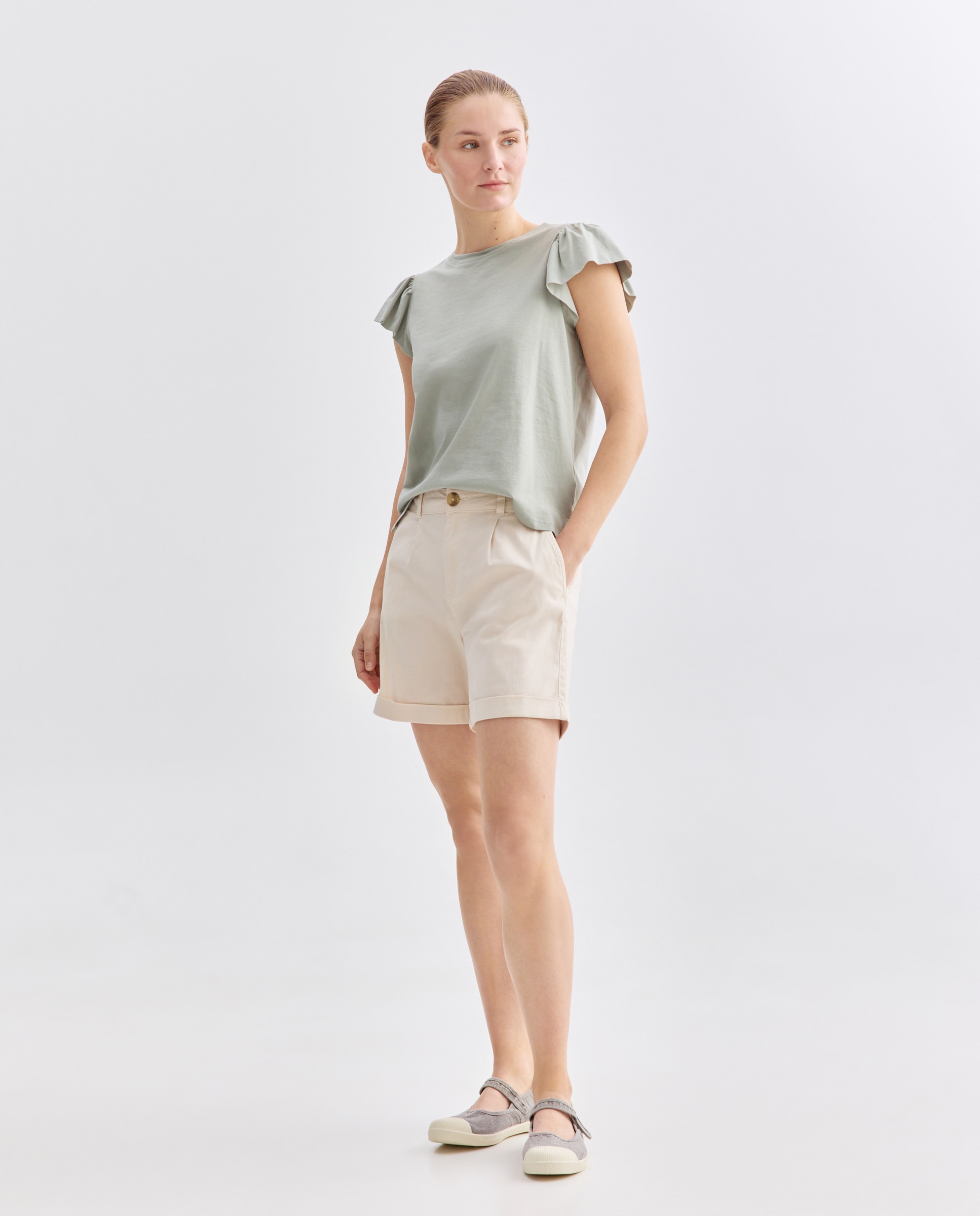 Short de mujer con pinzas 120 Crudo-1