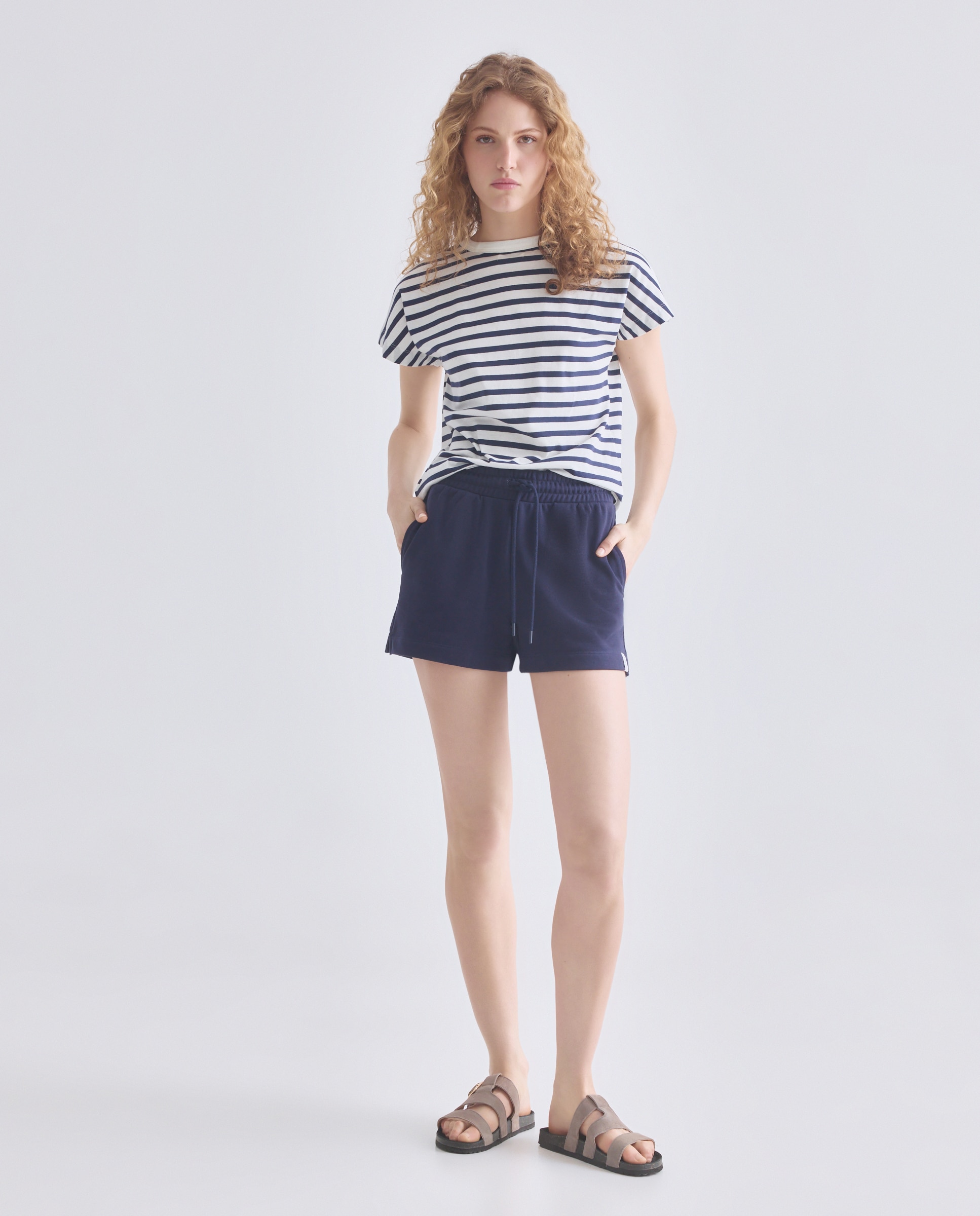 Imagen 0 de Pantalones cortos de mujer de felpa