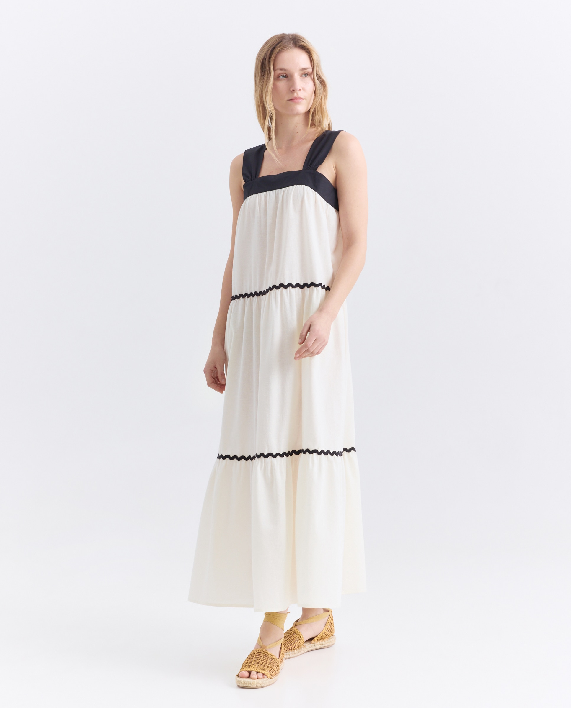 Vestido de mujer con contraste Negro-2