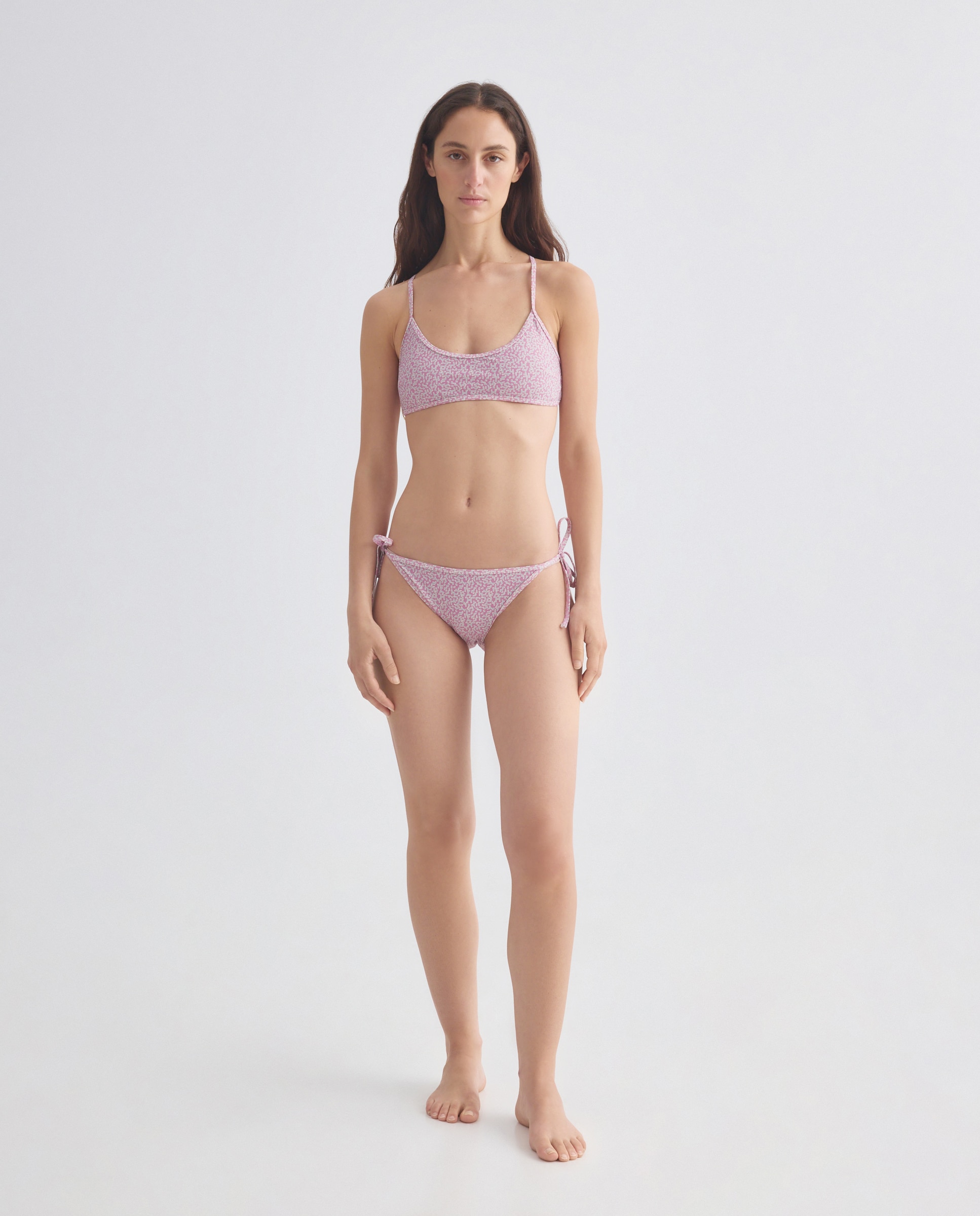 Imagen 0 de Bikini mujer tirante fino escote pico