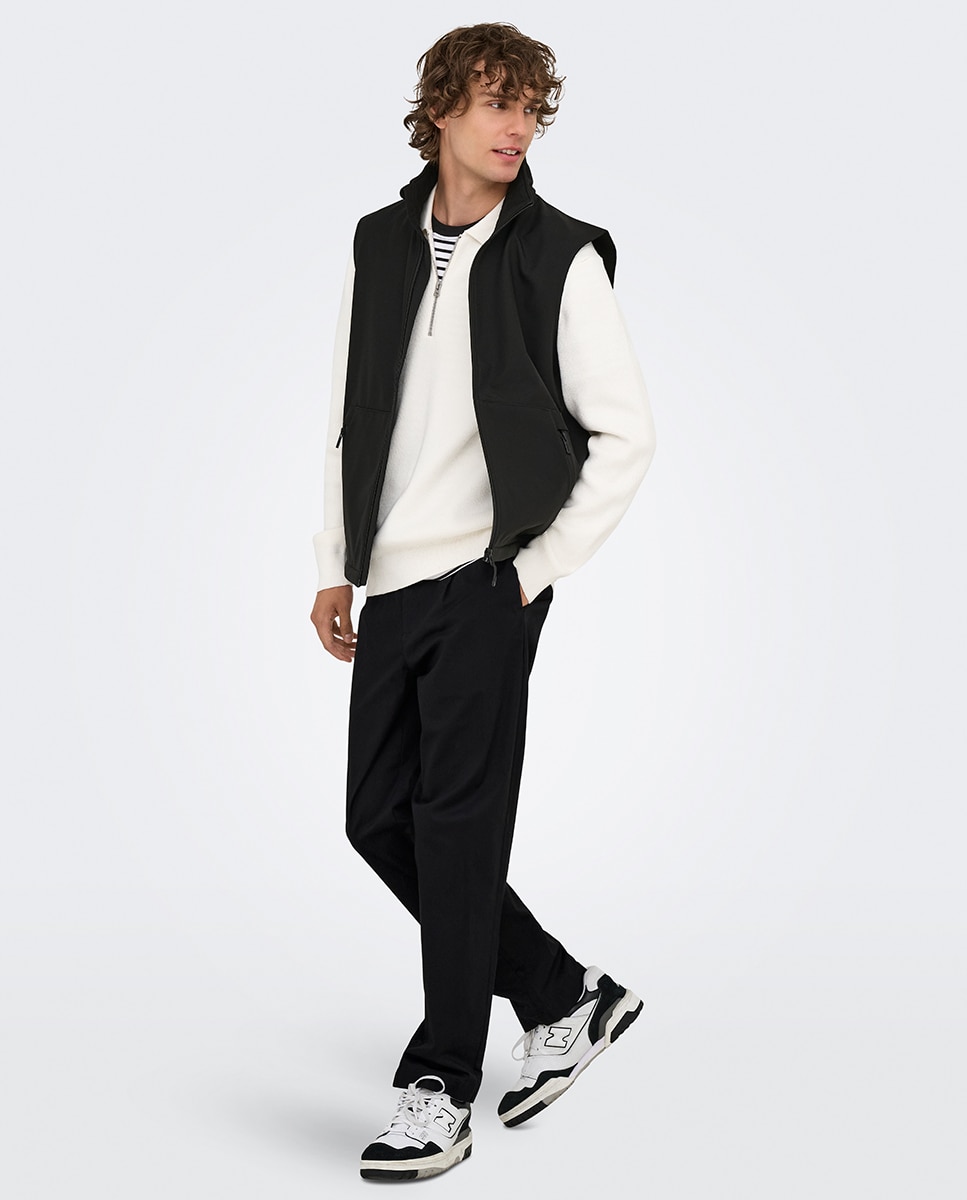 Calças Chino Tapered Fit Preto-1