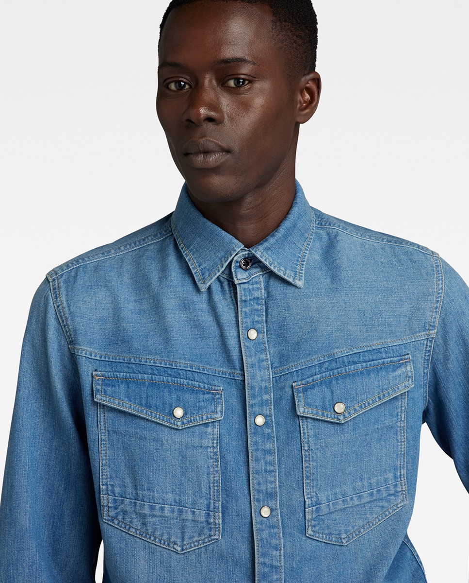 Camisa Slim de Corte Justo e em Ganga Azul-3