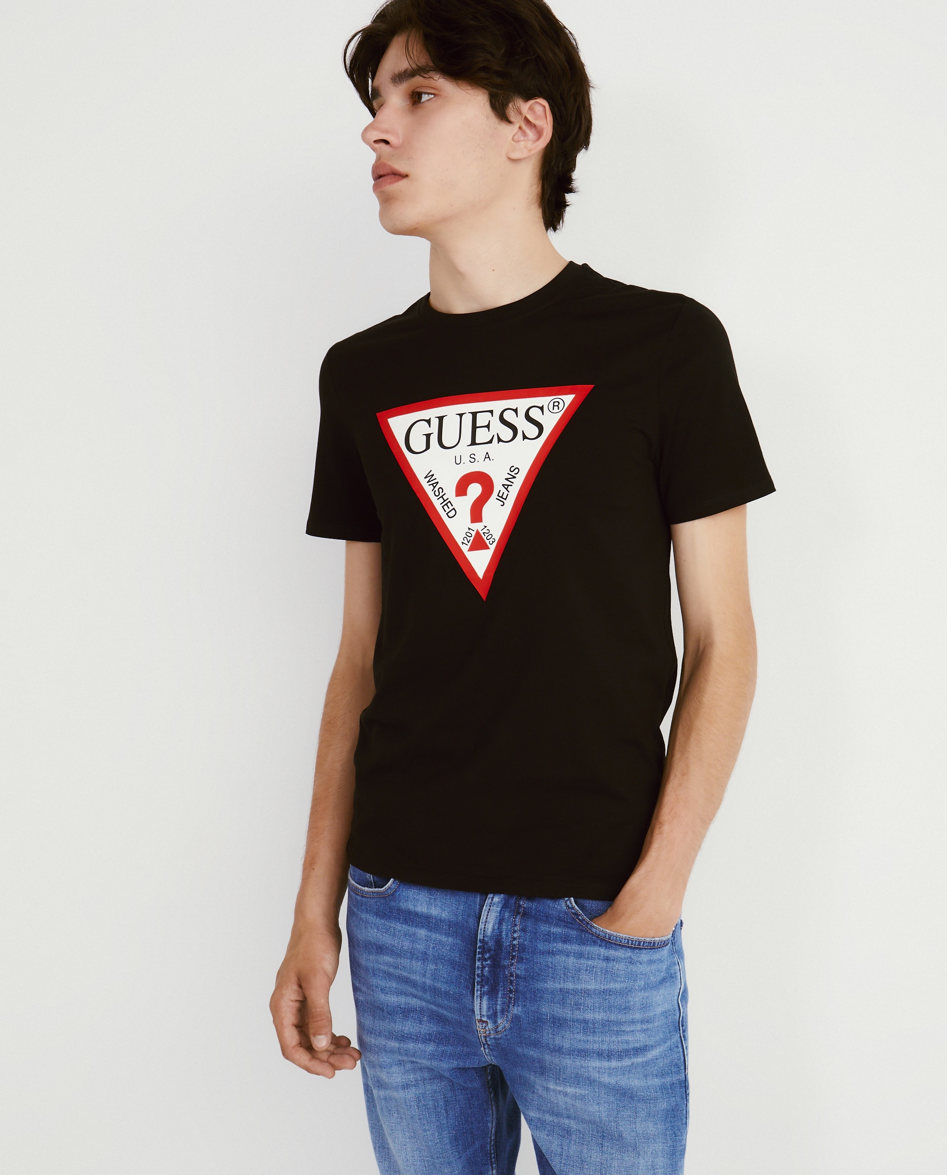 T-shirt com Logótipo à Frente Preto-2