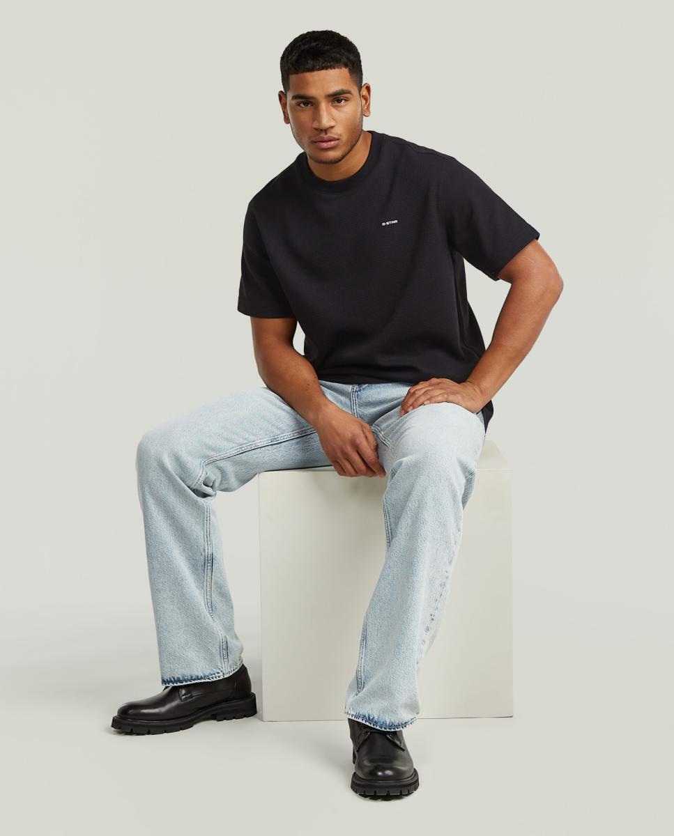 T-shirt de Corte Regular com Manga Curta Preto-4