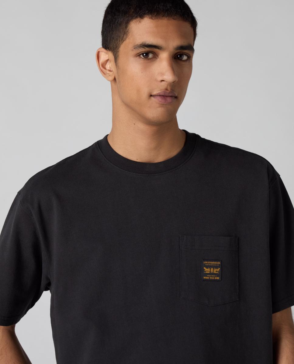T-shirt de Manga Curta com Gola Redonda e Bolso no Peito Preto-3
