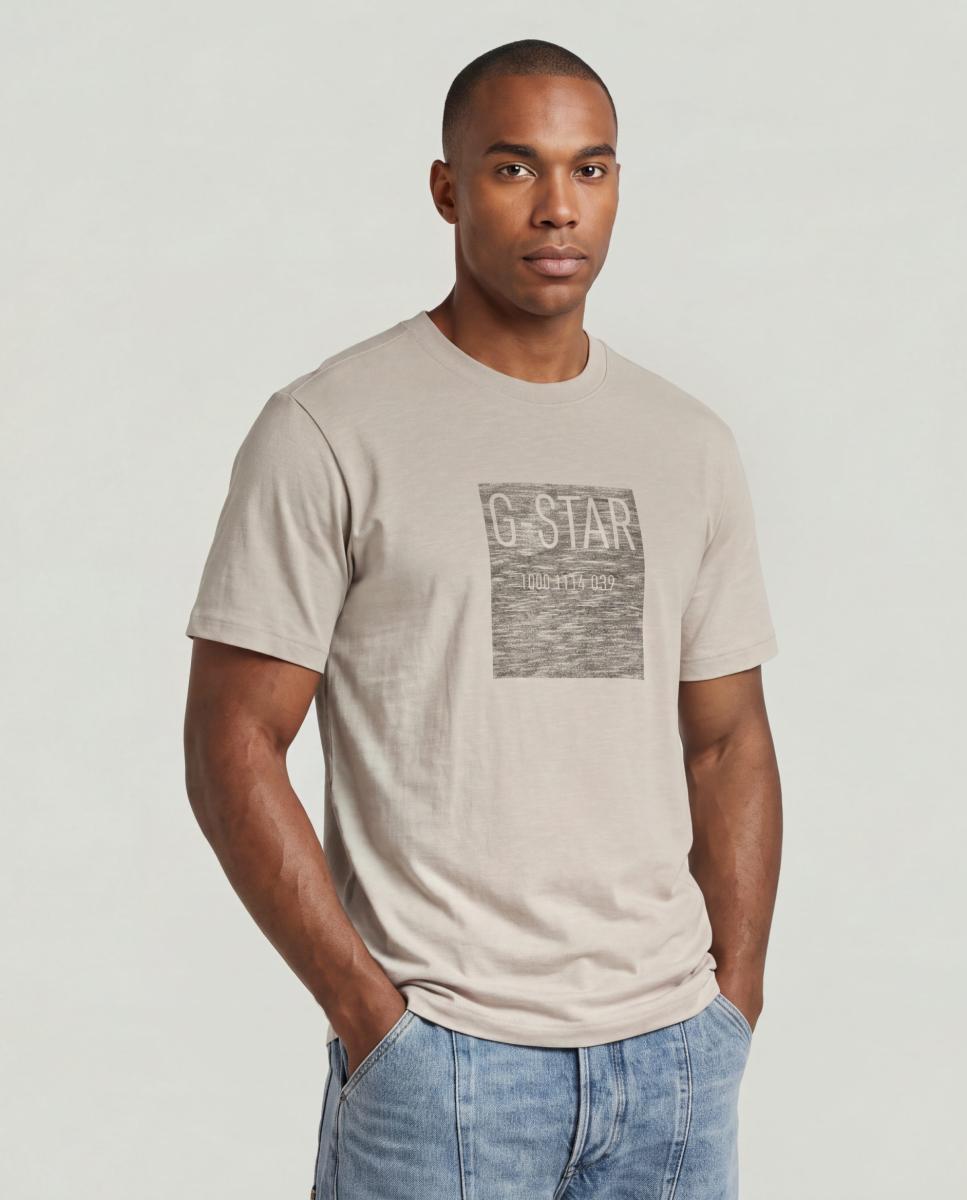 Imagen 0 de Camiseta de hombre de manga corta y corte recto Crudo