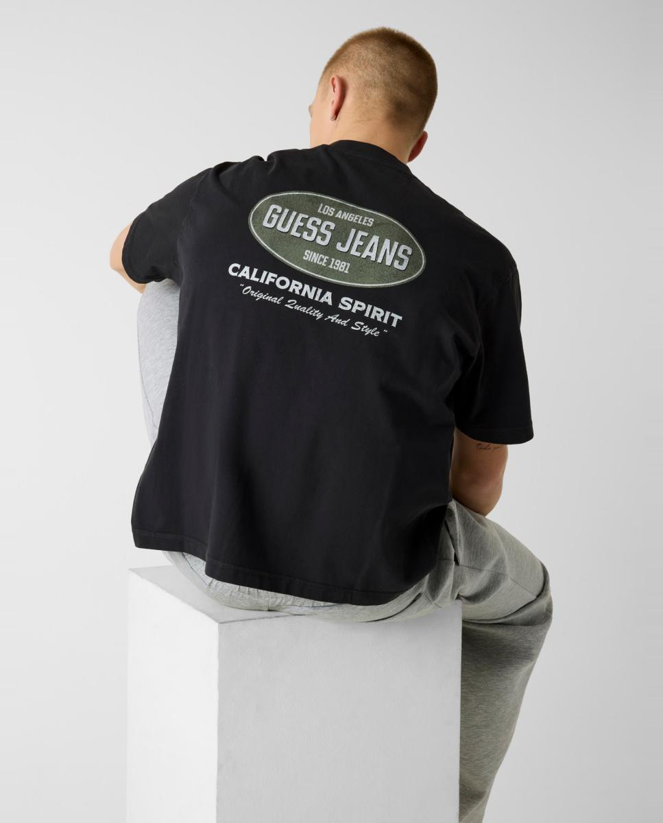 T-shirt com Manga Curta Preto-2