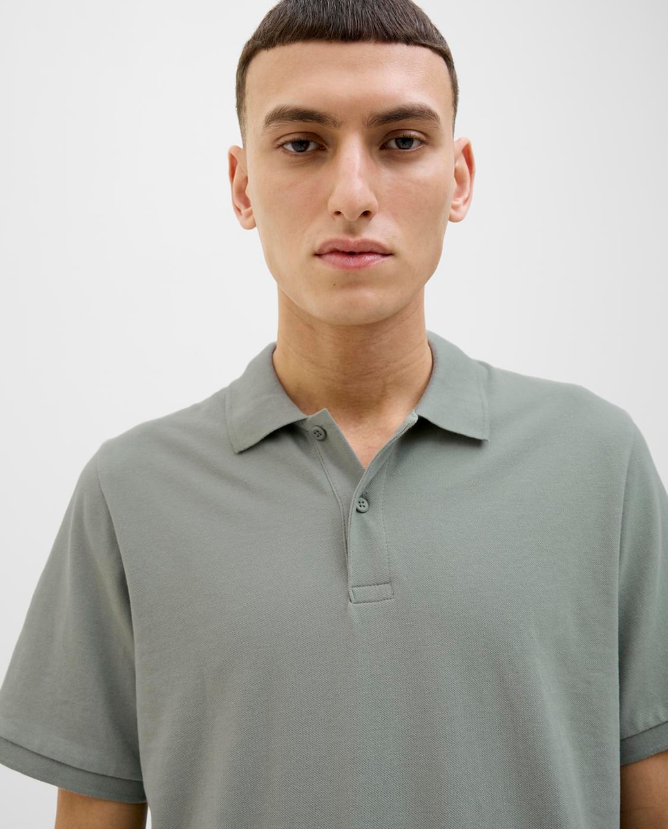 Polo Liso com Manga Curta Verde-8