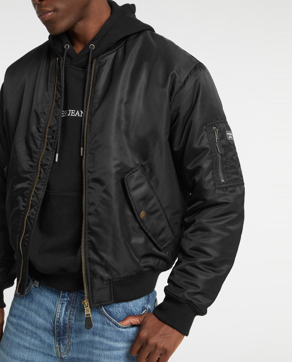 Imagem 0 de Casaco Tipo Blusão