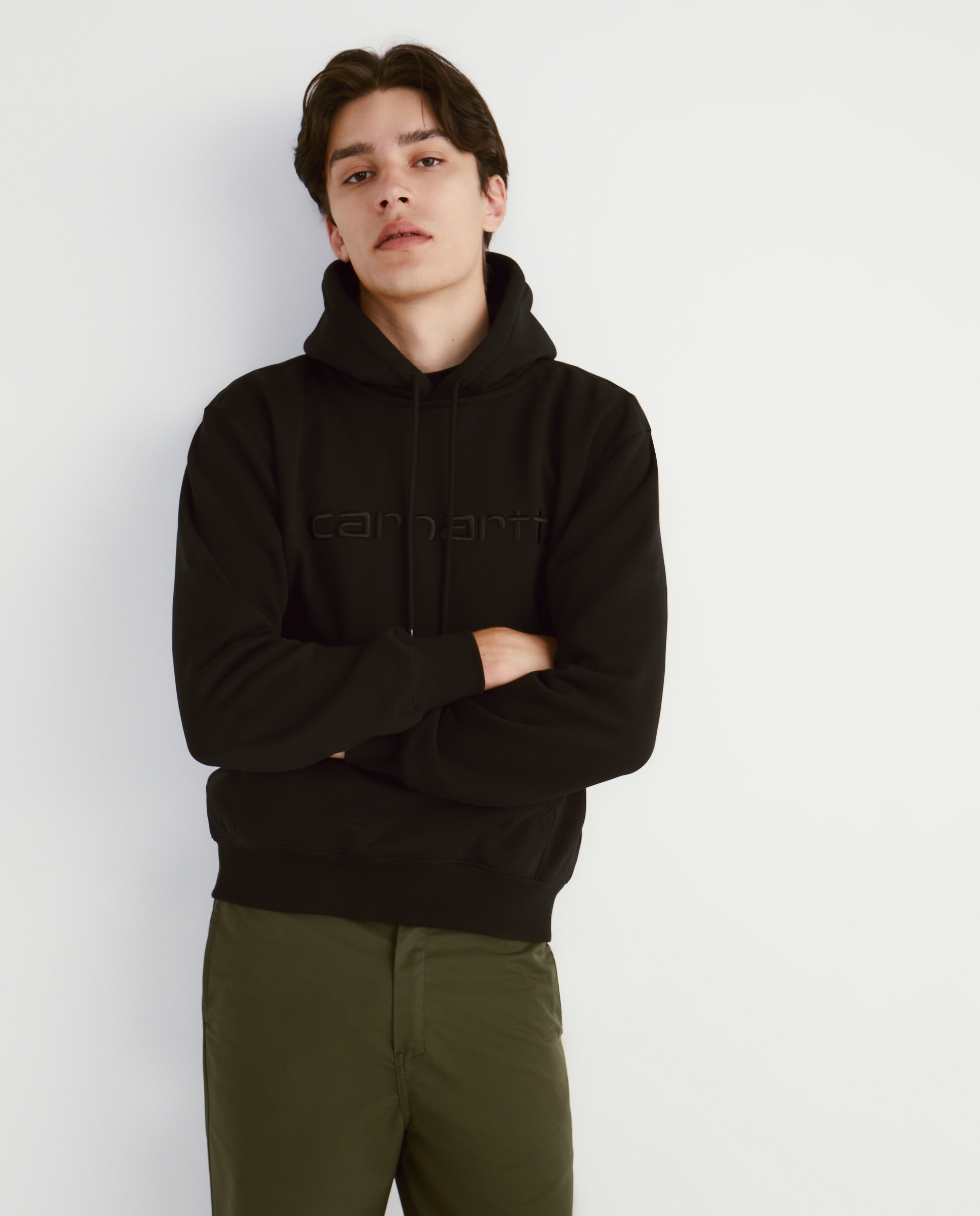 Sweatshirt com Capuz e Logótipo Bordado Preto-2