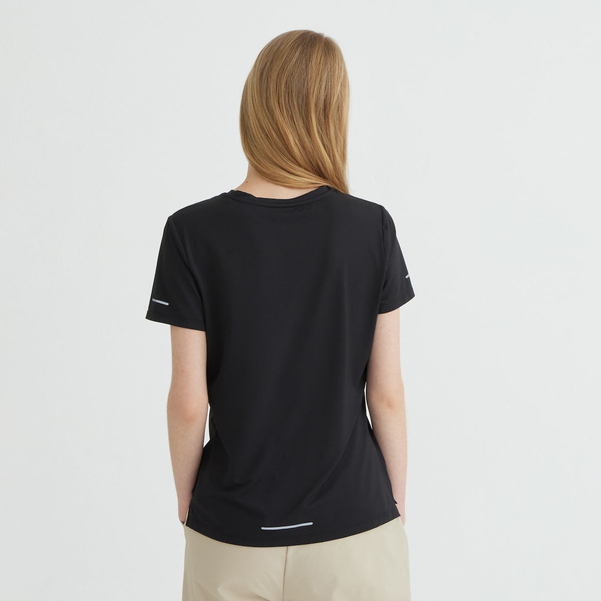 Camiseta técnica mujer Negro-3