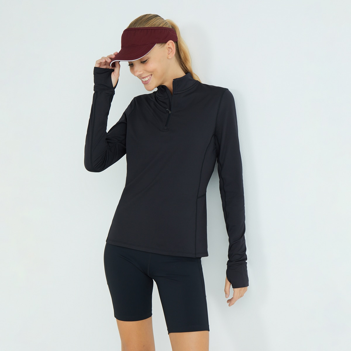 Imagen 0 de Camiseta térmica con media cremallera de mujer