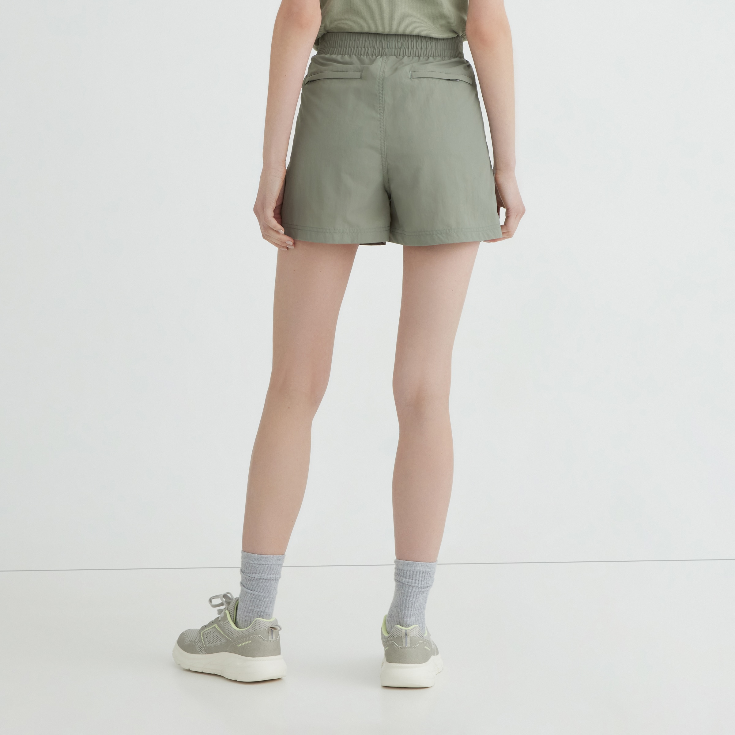 Pantalón corto senderismo mujer Verde claro-3