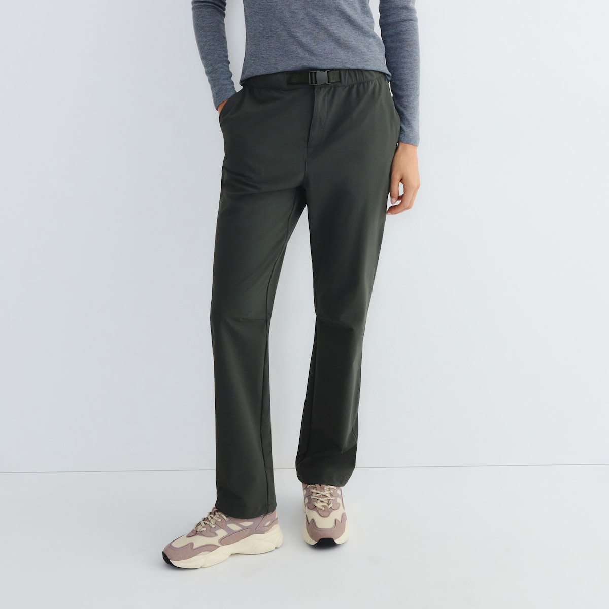 Pantalón Técnico Mujer Repelente Al Agua Verde-2