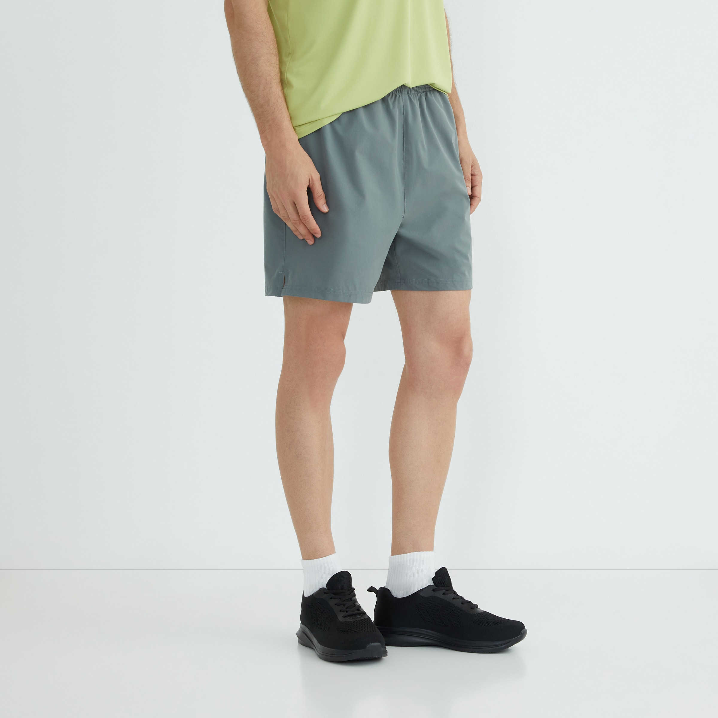 Pantalón Corto Básico Hombre Verde-2
