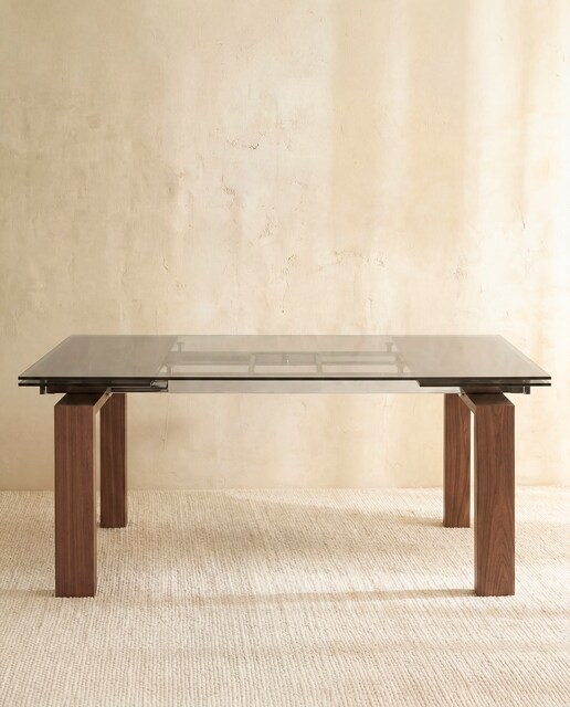 Mesa extensible de madera de nogal y cristal Qubic