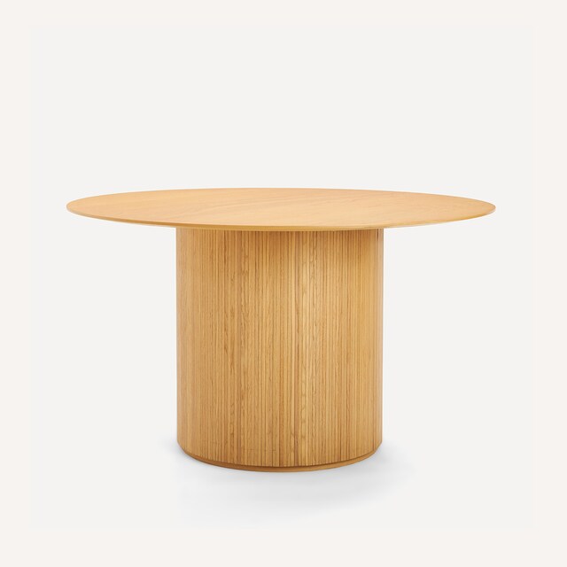 Mesa de comedor redonda de madera de roble Arp Room - El Corte Inglés