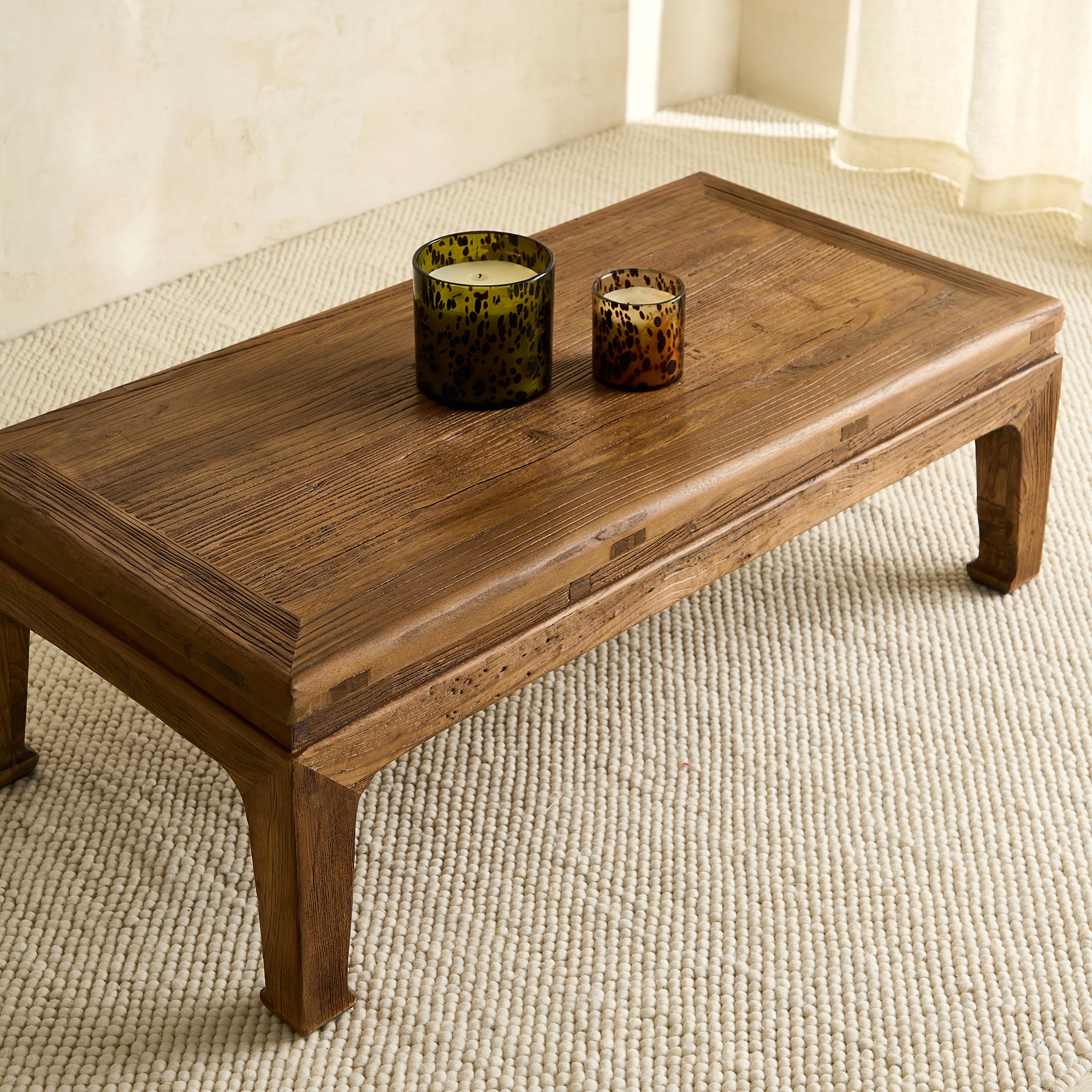 Imagem 0 de Mesa de Centro Retangular de Olmo Reciclado Opium