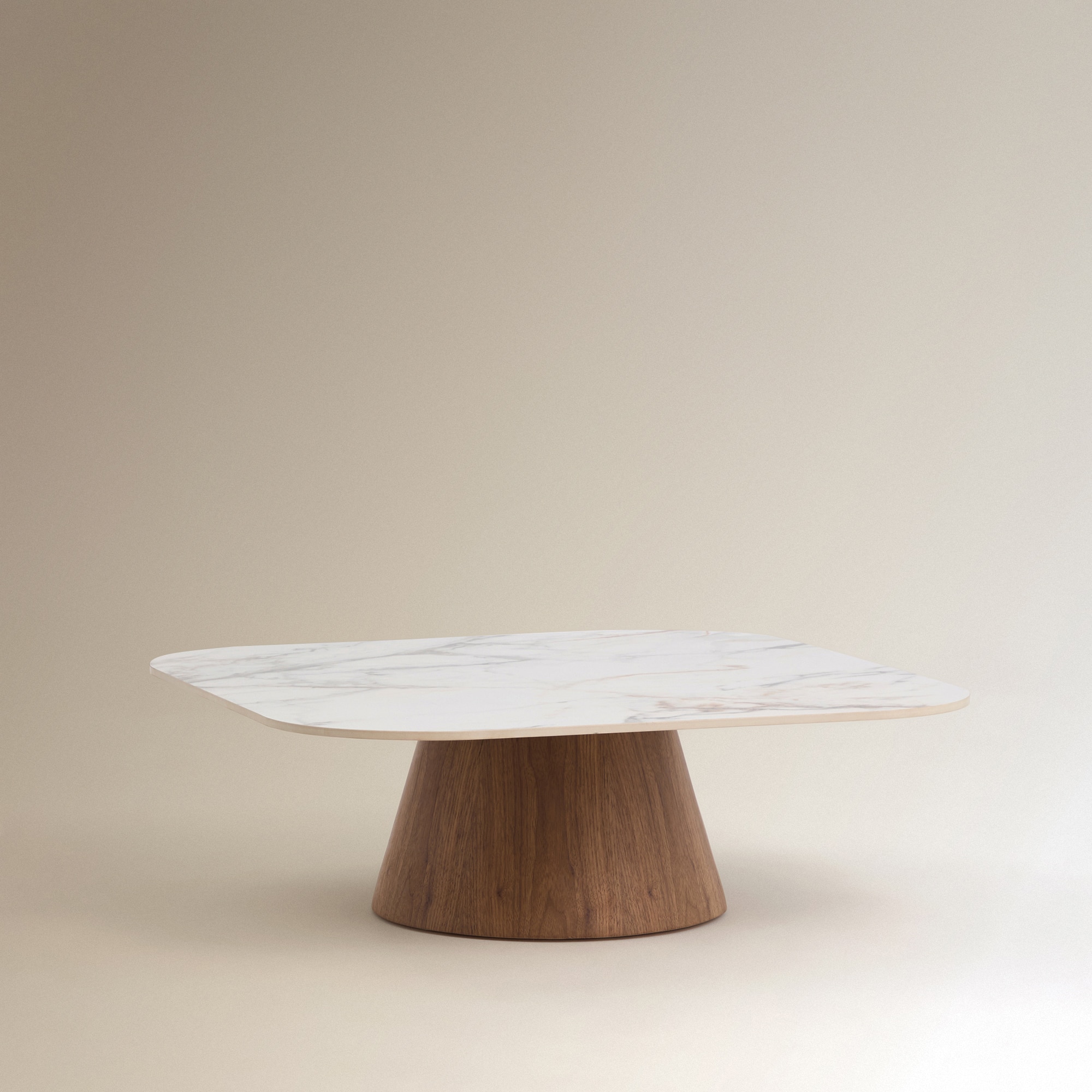 Mesa de Centro Baixa de Madeira de Nogueira Adami Nogueira-2