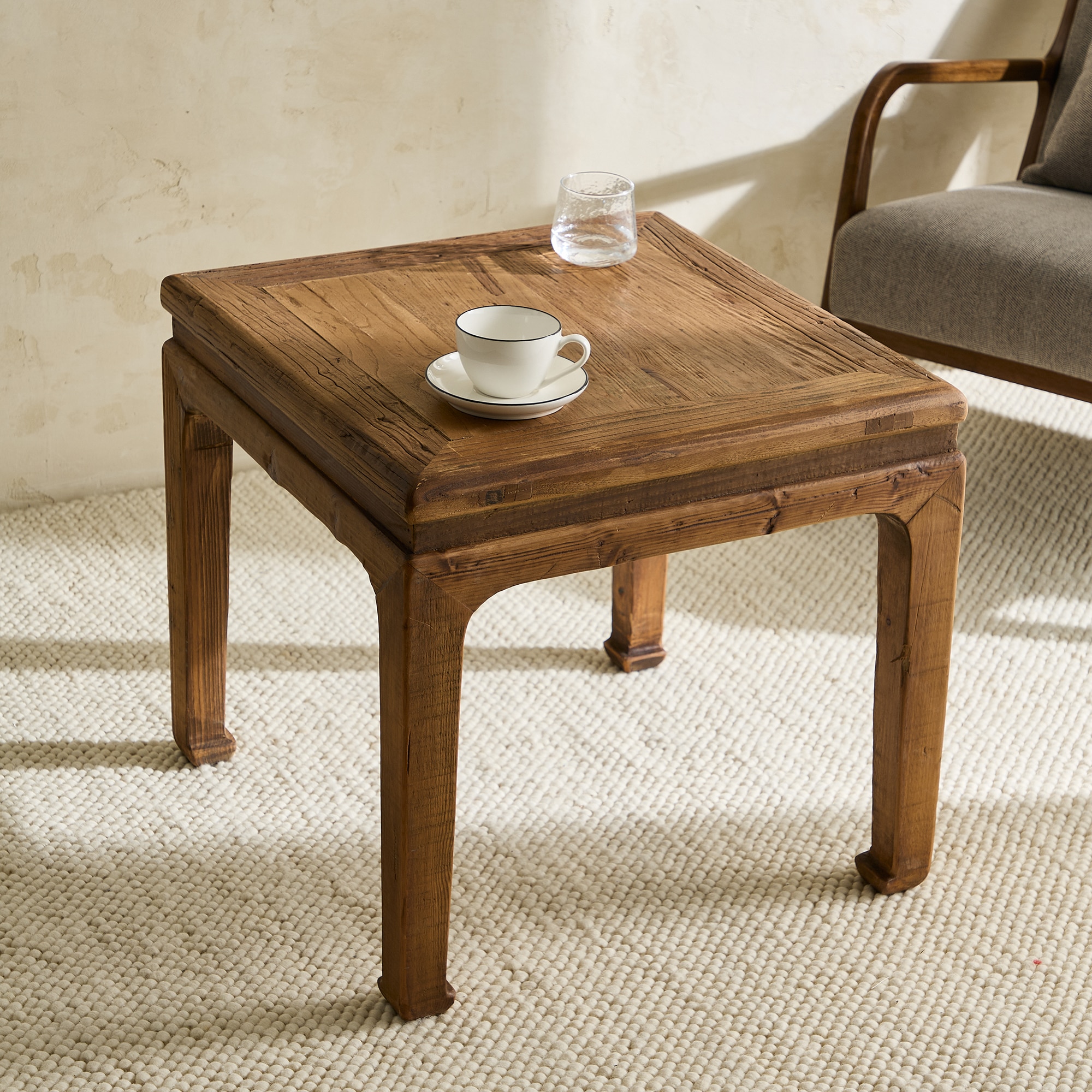 Imagem 0 de Mesa Auxiliar de Olmo Reciclado Opium