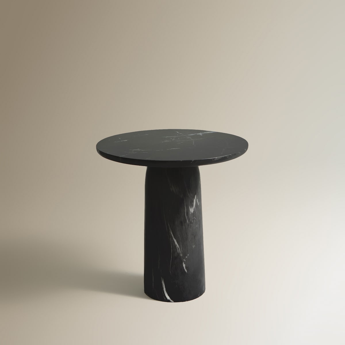 Mesa Auxiliar de Policimento Ginger Room Preto-3