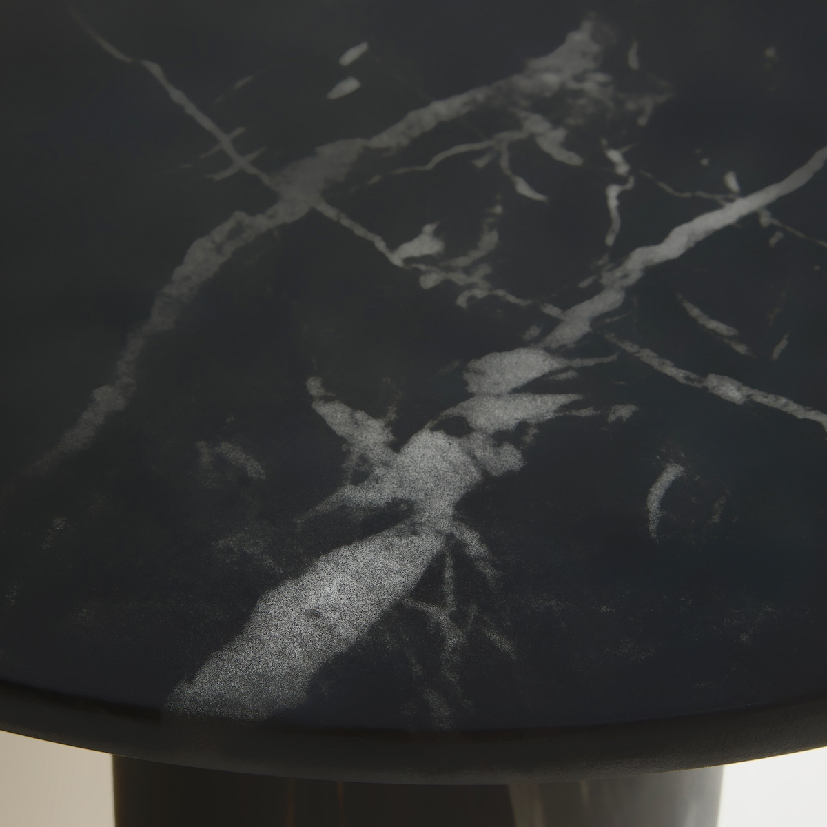 Mesa Auxiliar de Policimento Ginger Room Preto-4