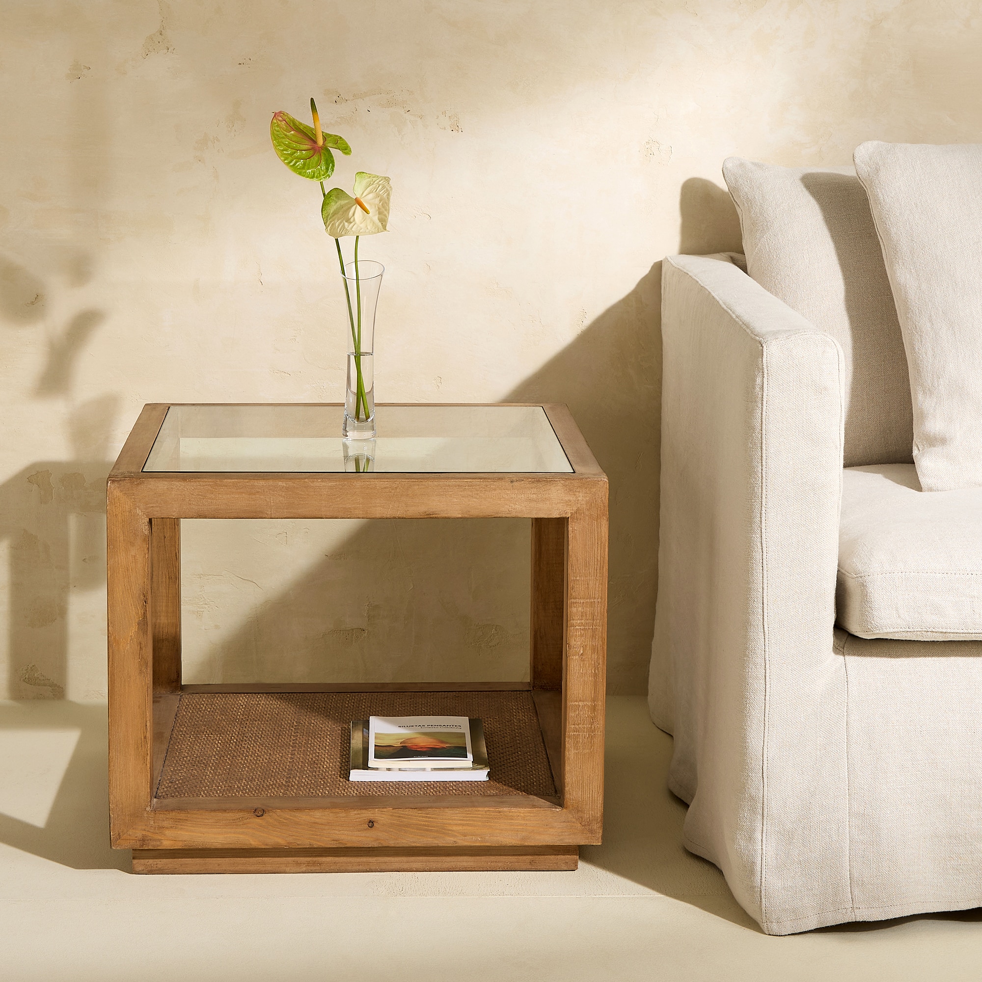 Imagem 0 de Mesa Auxiliar de Madeira de Pinho Reciclado Manado