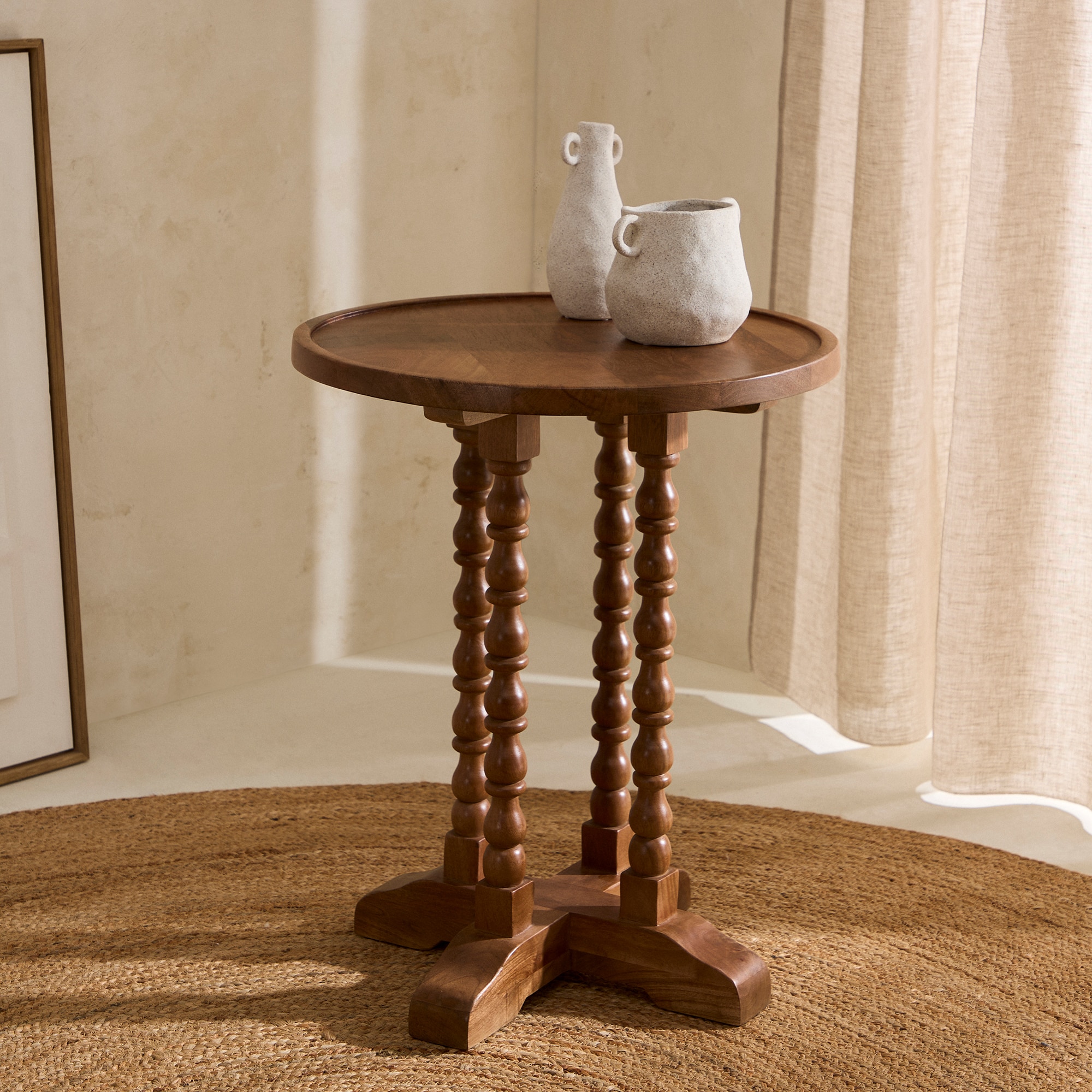 Imagem 0 de Mesa Auxiliar de Madeira de Mangueira Mila