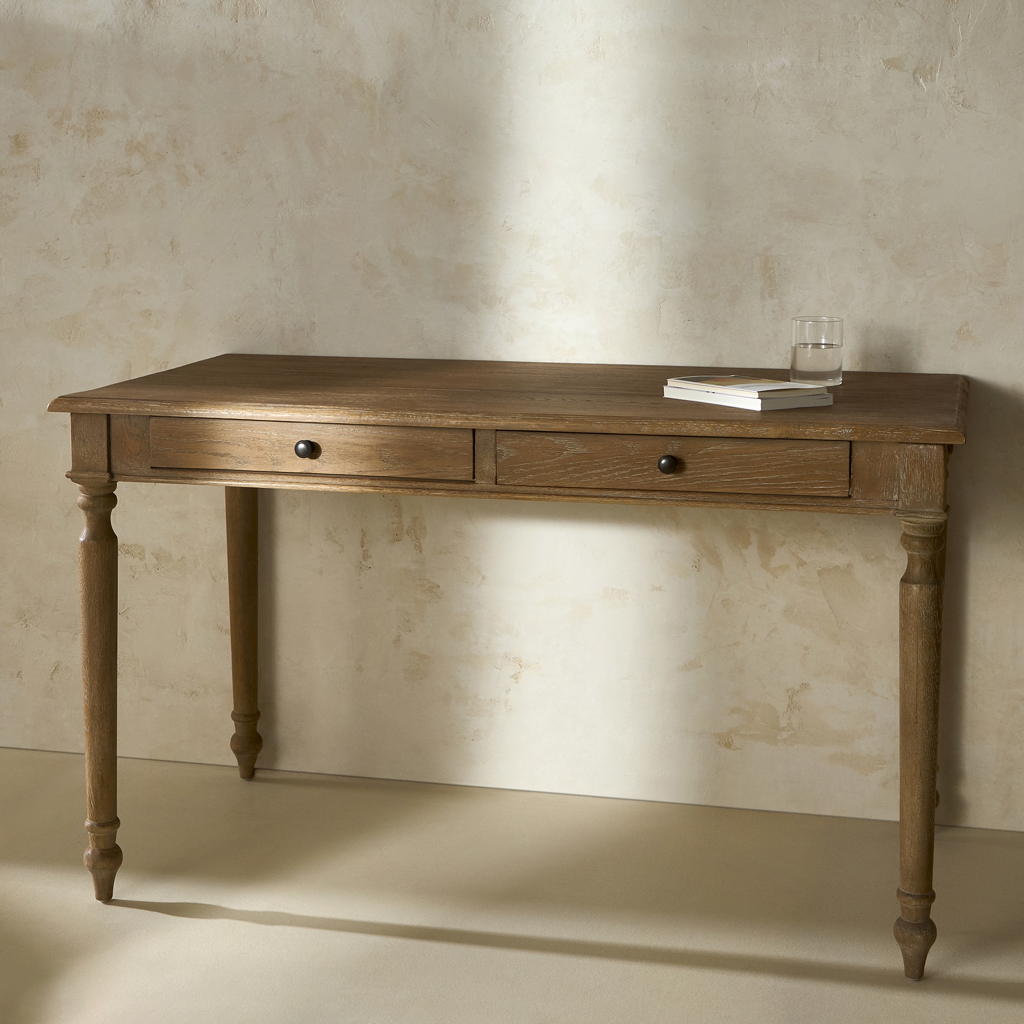 Imagem 0 de Secretária de Carvalho Provenza