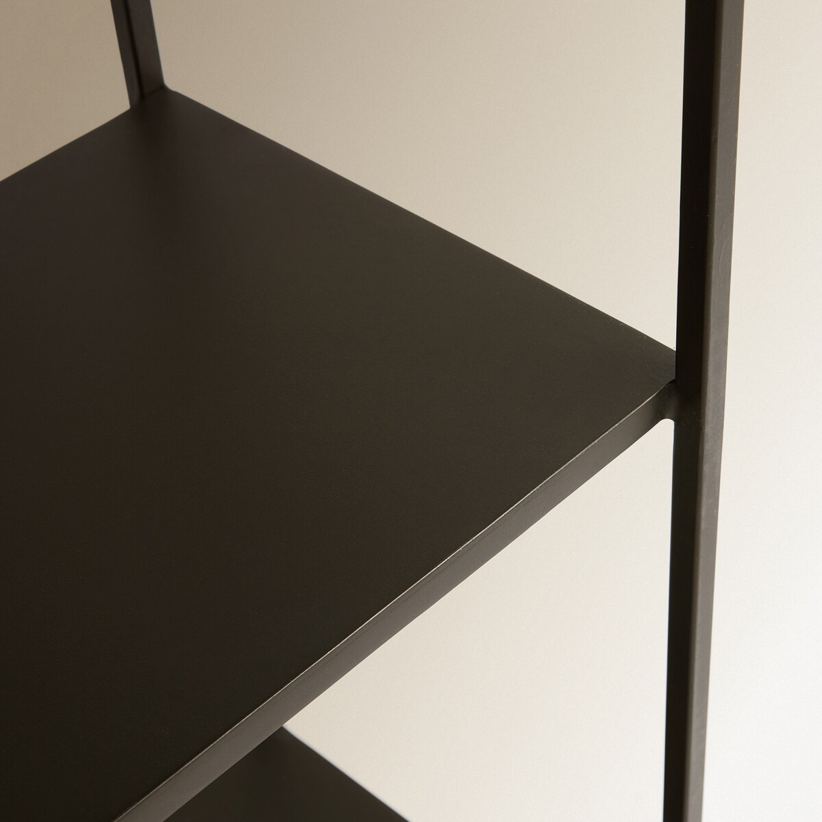 Estante de Ferro Murray Preto-5