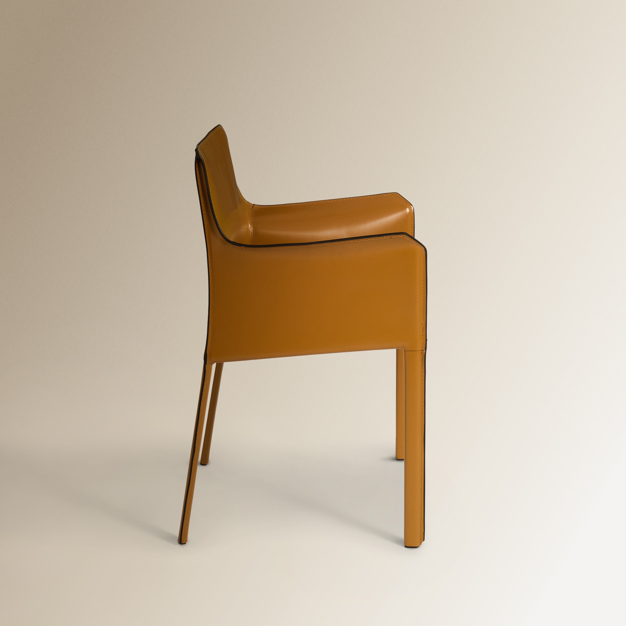 Cadeira em Pele Regenerada Módena Camel-4