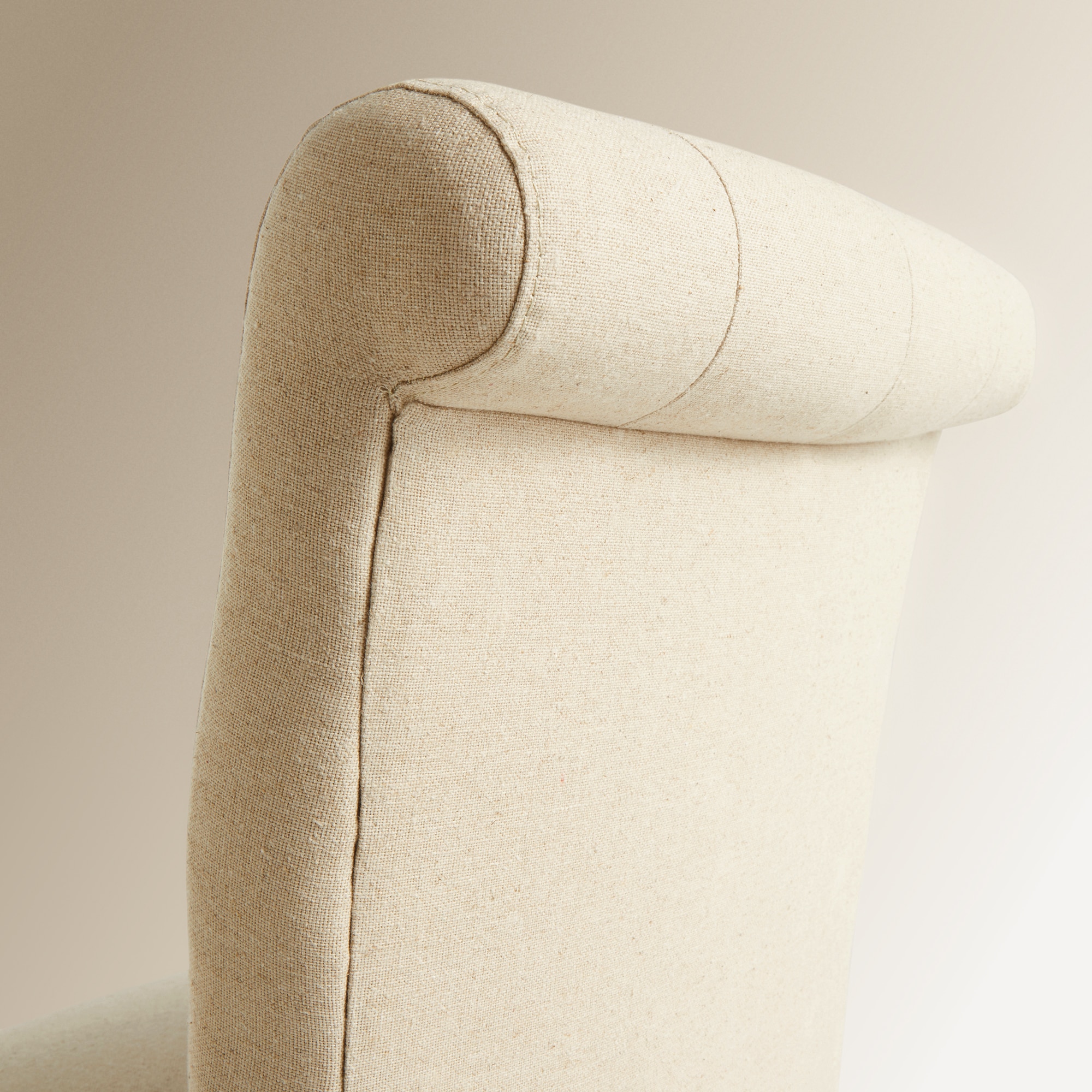 Cadeira Estofada de Linho Rondo Bege-6