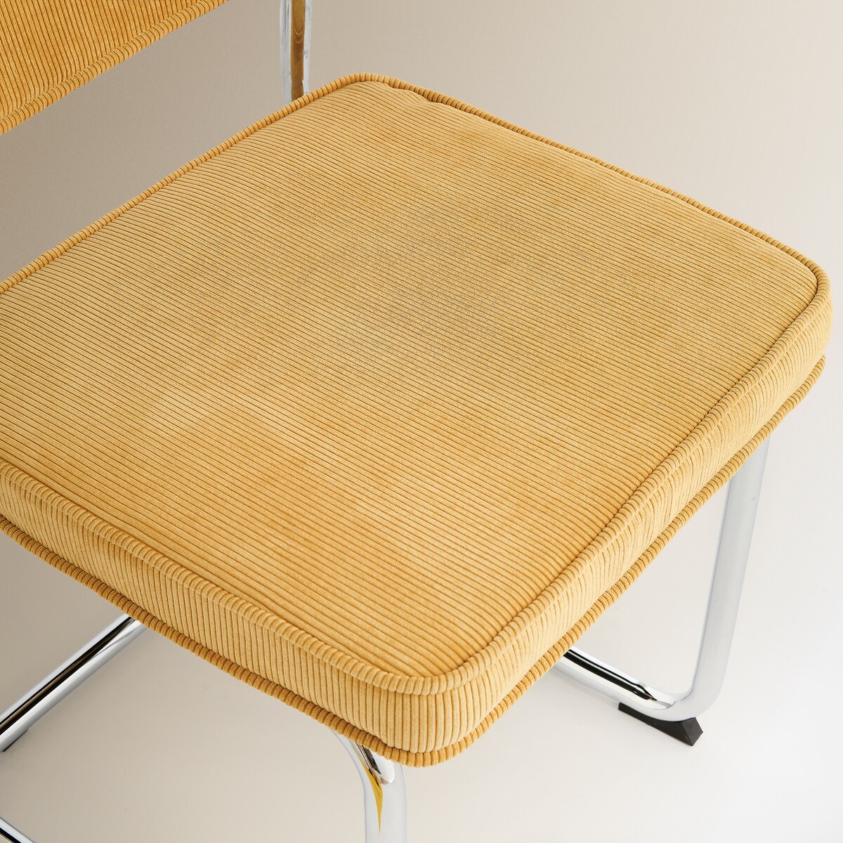 Cadeira estofada em bombazina Ruperta Room - El Corte Inglés Amarelo-6