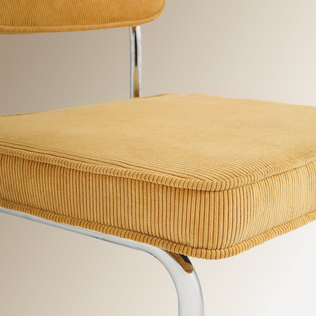 Cadeira estofada em bombazina Ruperta Room - El Corte Inglés Amarelo-7