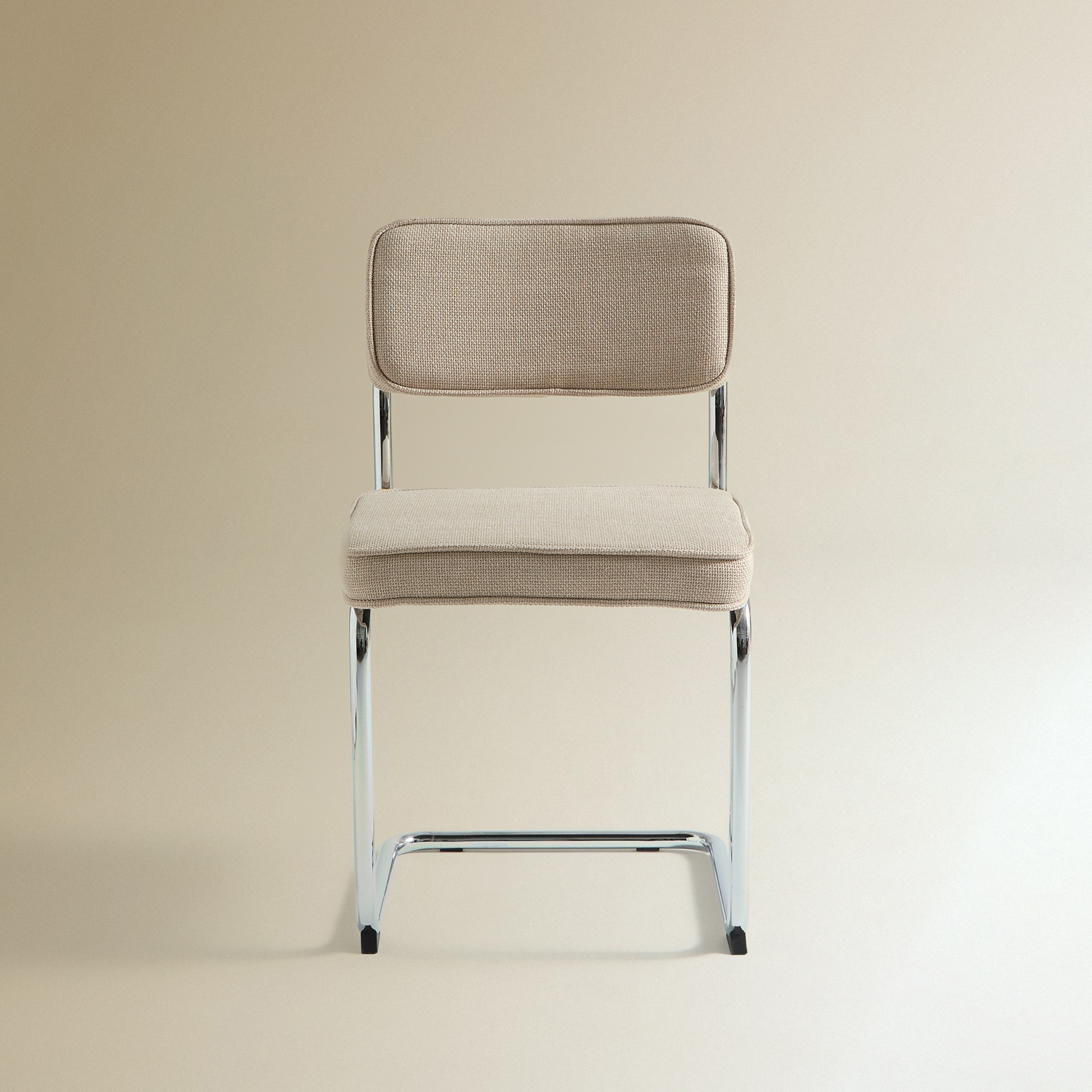 Cadeira Estofada com Pés Metálicos Ruperta Bege-3